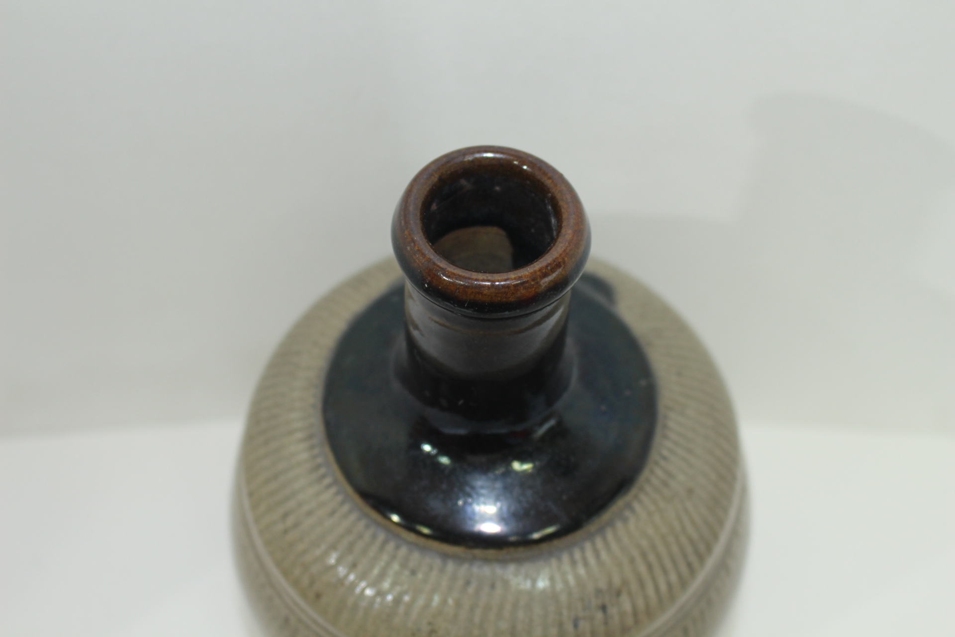 에도시기 흑유청자 줄문 주병