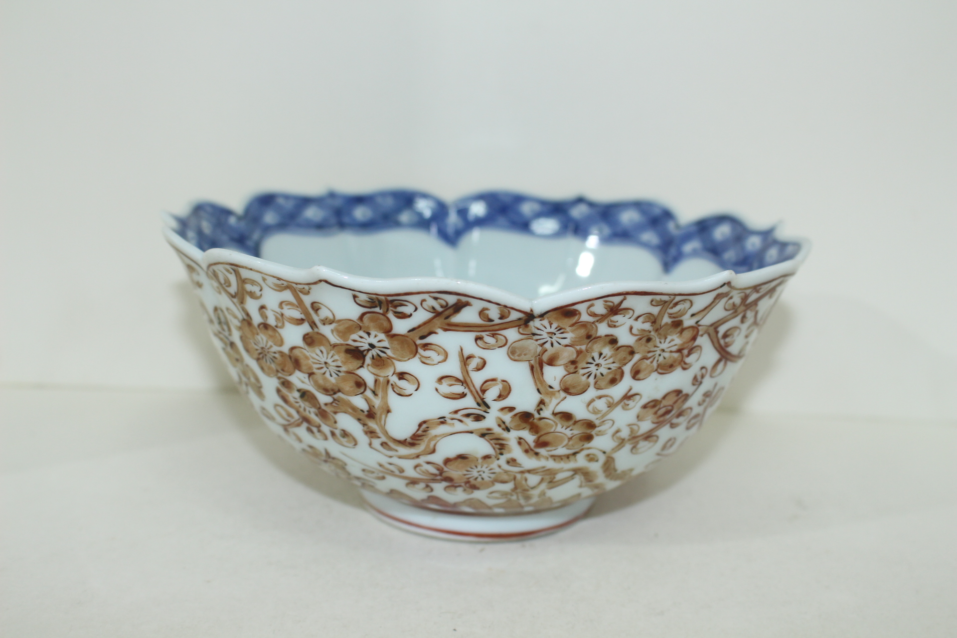 연대가좋은 고이마리 청화백자철화용화문 화형대완