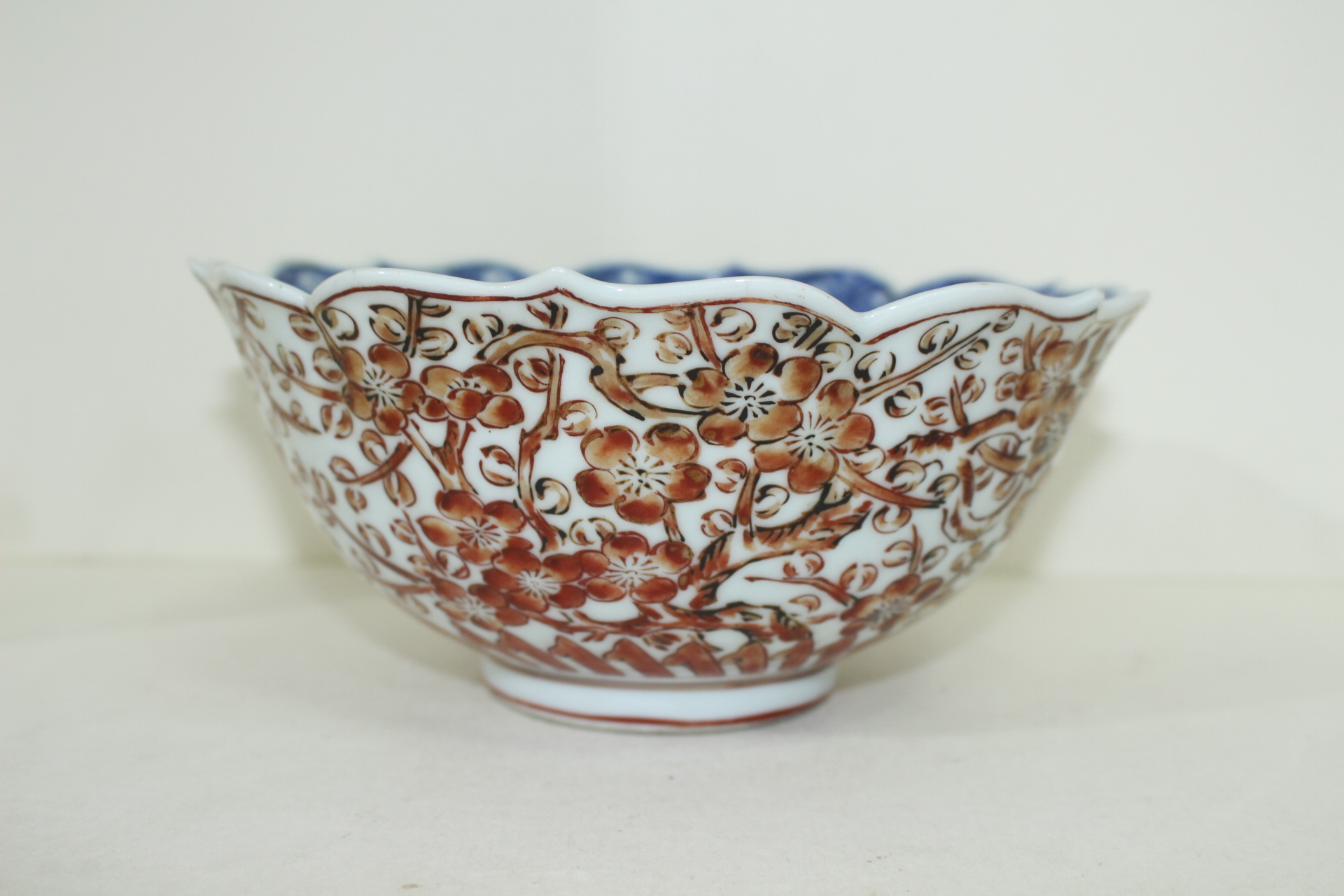 연대가좋은 고이마리 청화백자철화용화문 화형대완