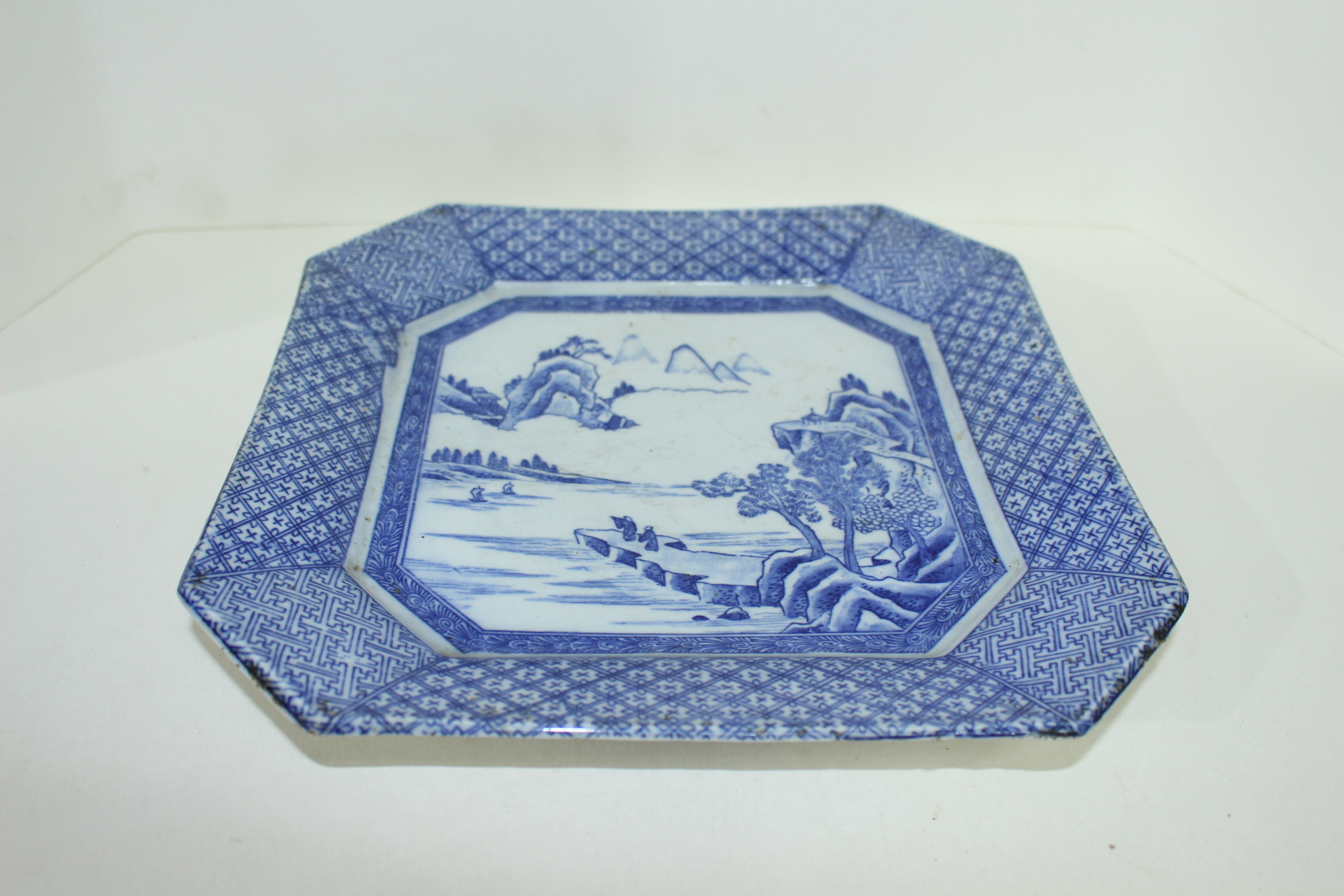 연대좋은 청화백자 산수문 사각대완