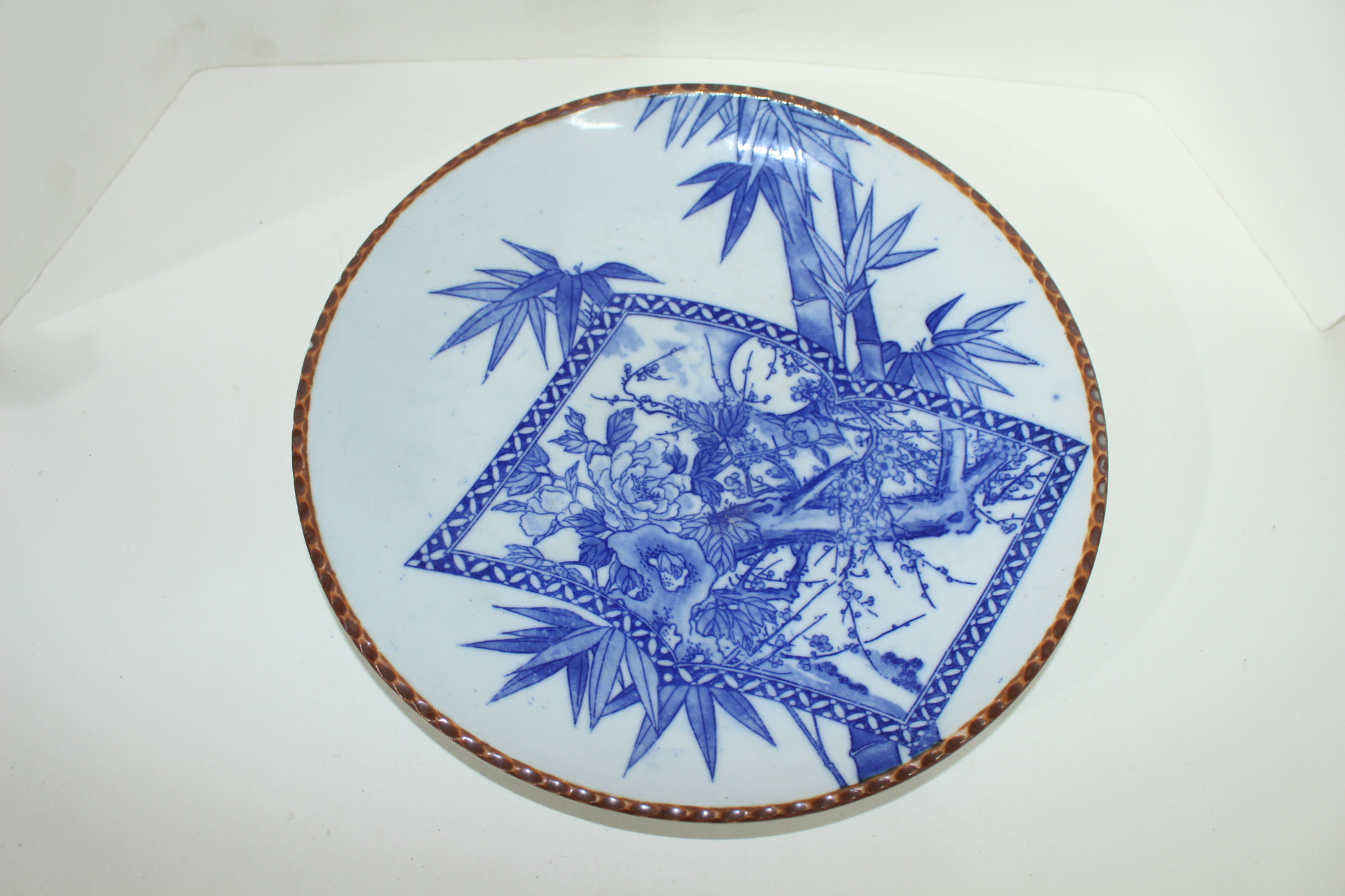 연대가좋은 청화백자 화문 대완