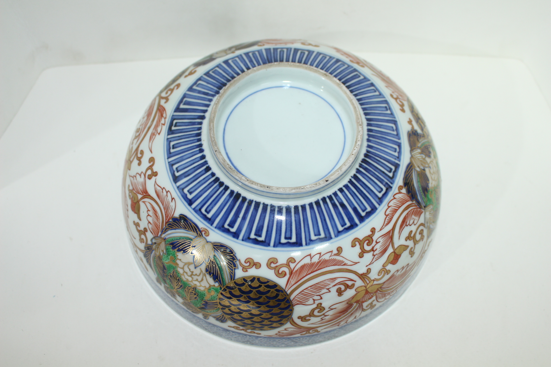 100년이상된 고이마리 청화백자진사금채화문 대완