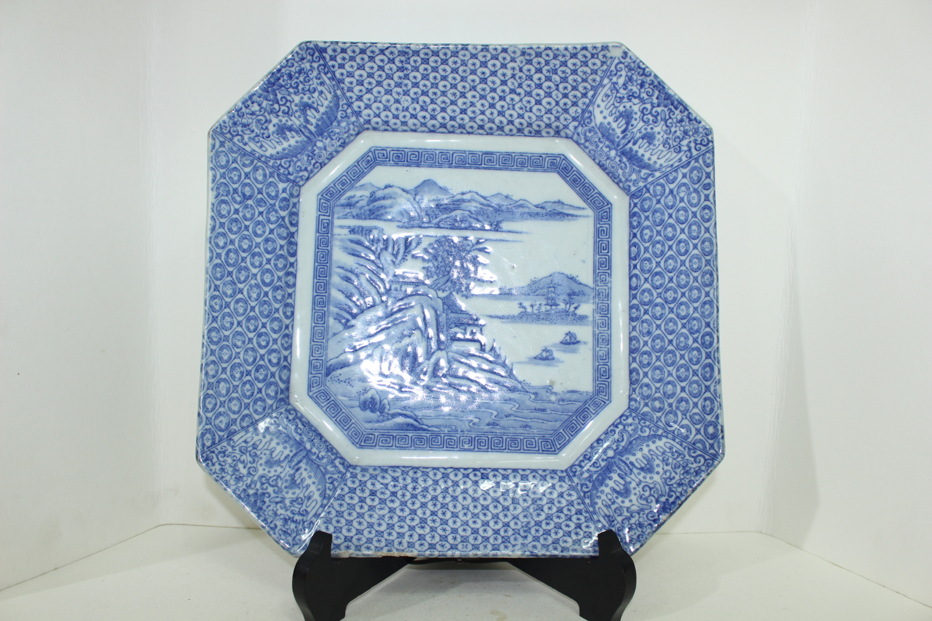 연대가좋은 청화백자 산수문 사각대완