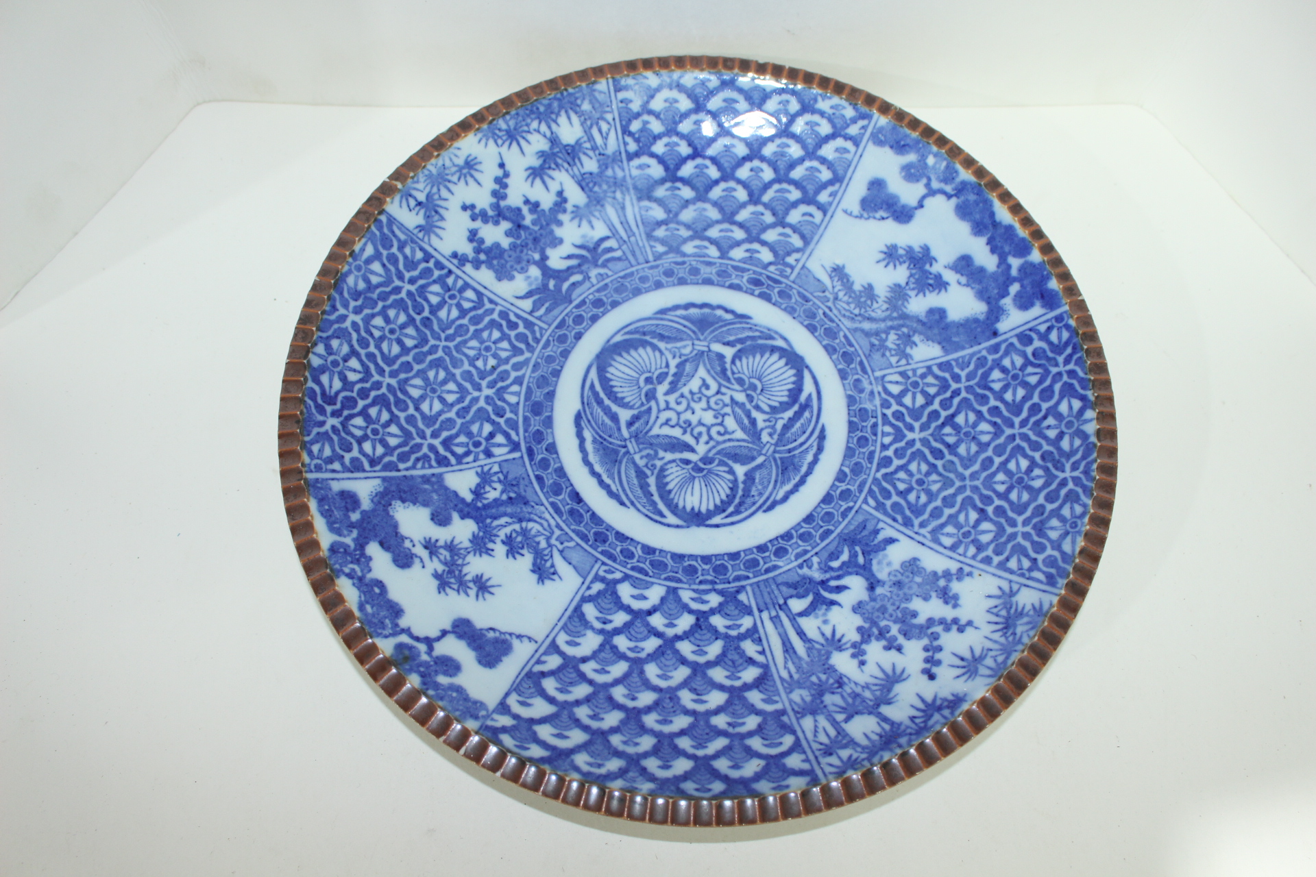 연대가좋은 청화백자화문 대완