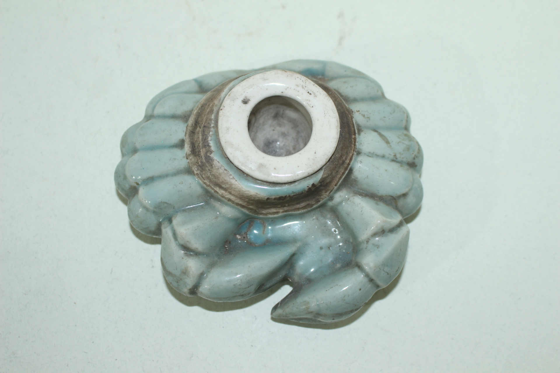 연대가좋은 청자 게모양 필세