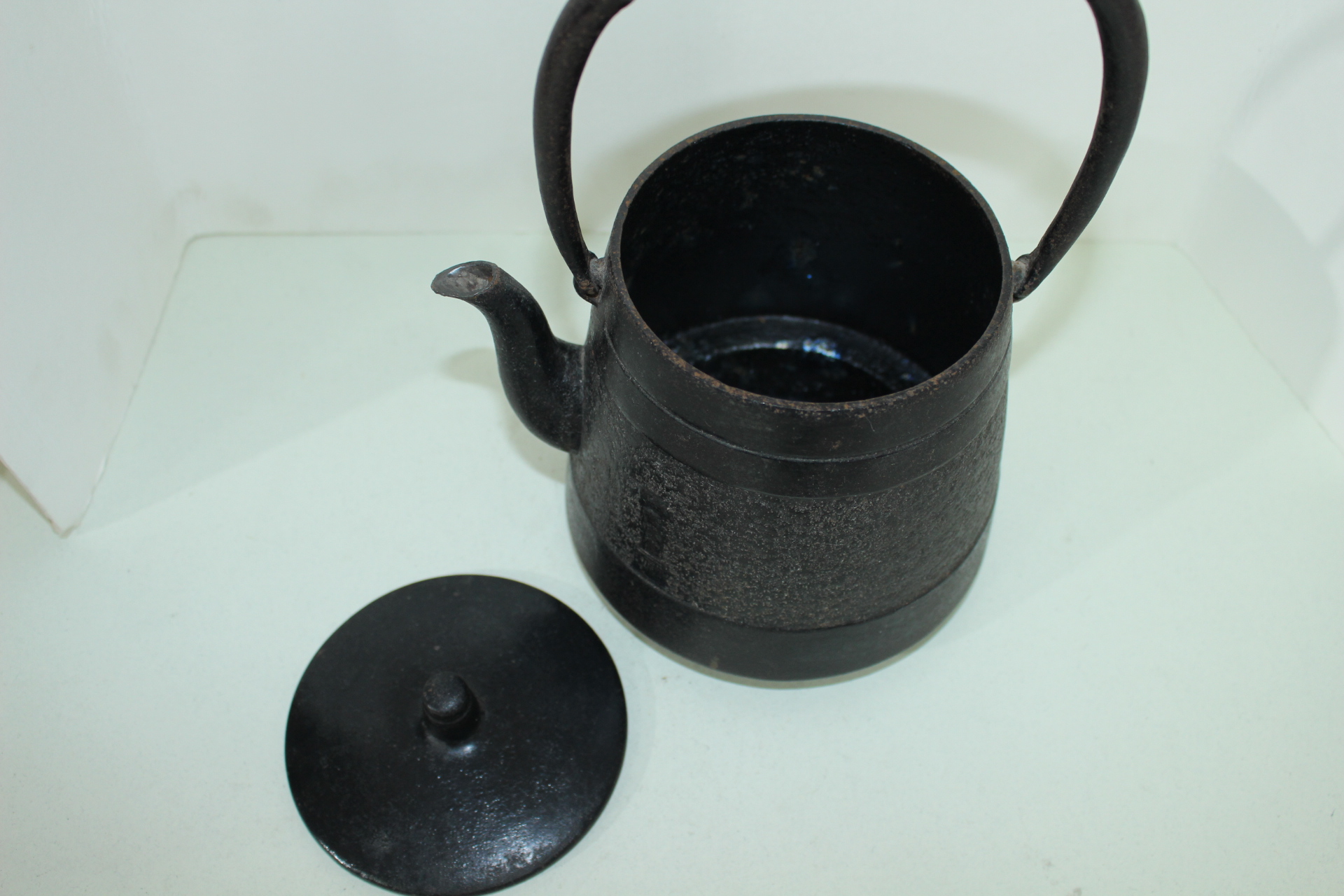 명품-남부철기 제성당(齊盛堂) 개구리가 조각된 무쇠주자