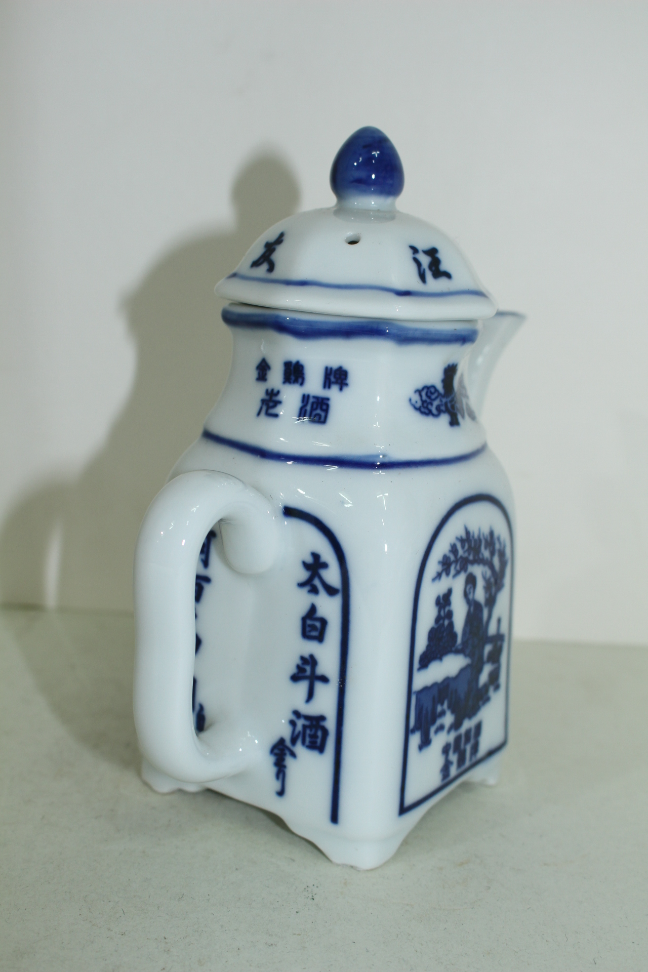 청화백자 인물문 사각주자