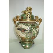 대형크기의 고사스마 분청자금채조화문 이귀해태용 향로