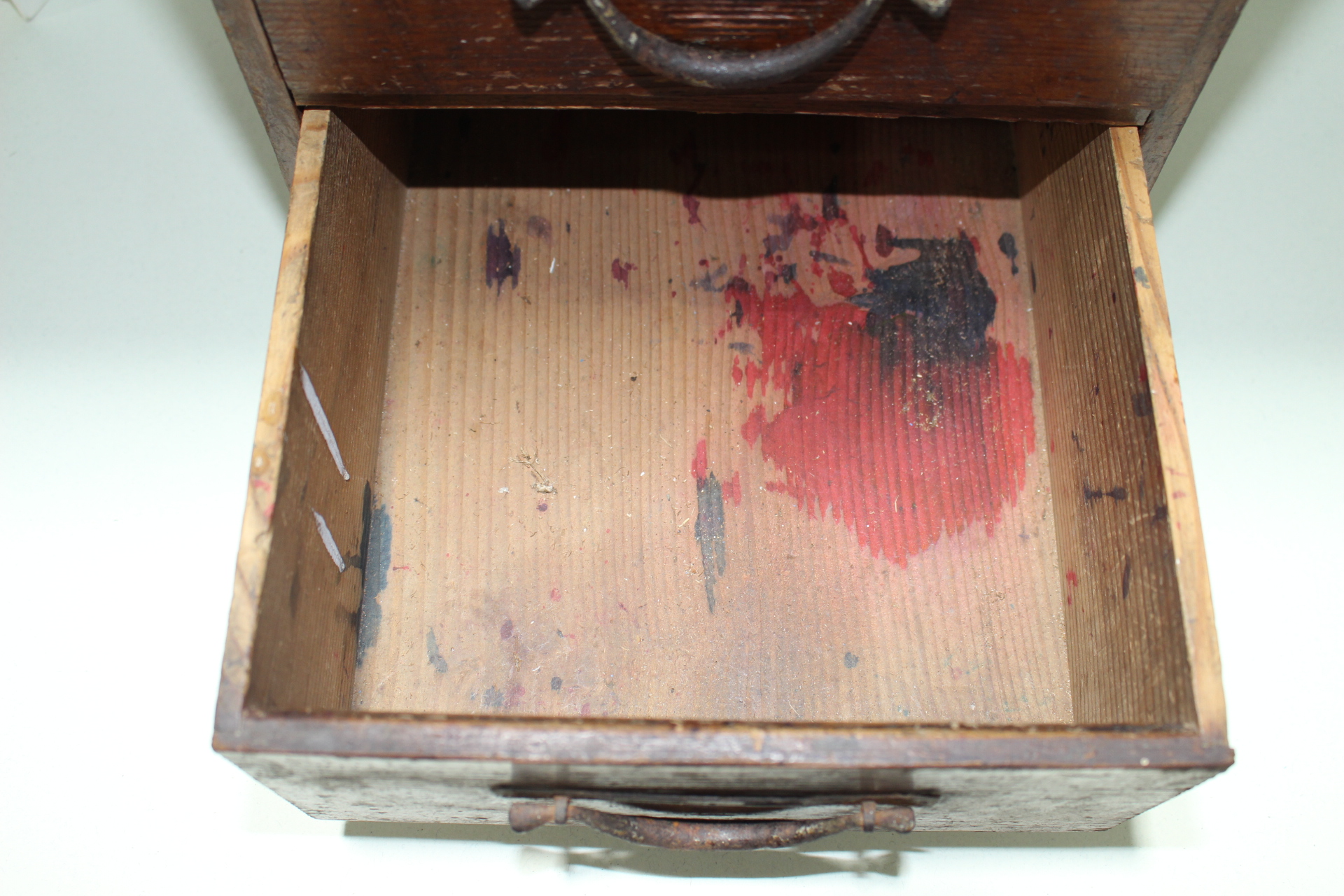 연대와 땟물이 좋은 소나무 삼단 서랍장