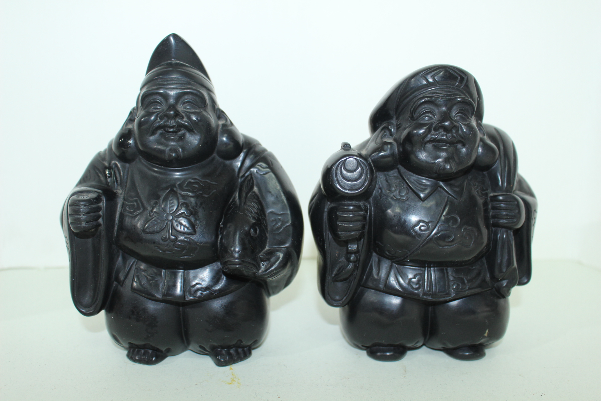 아지석 원석돌을 통으로 조각한 복신 2점