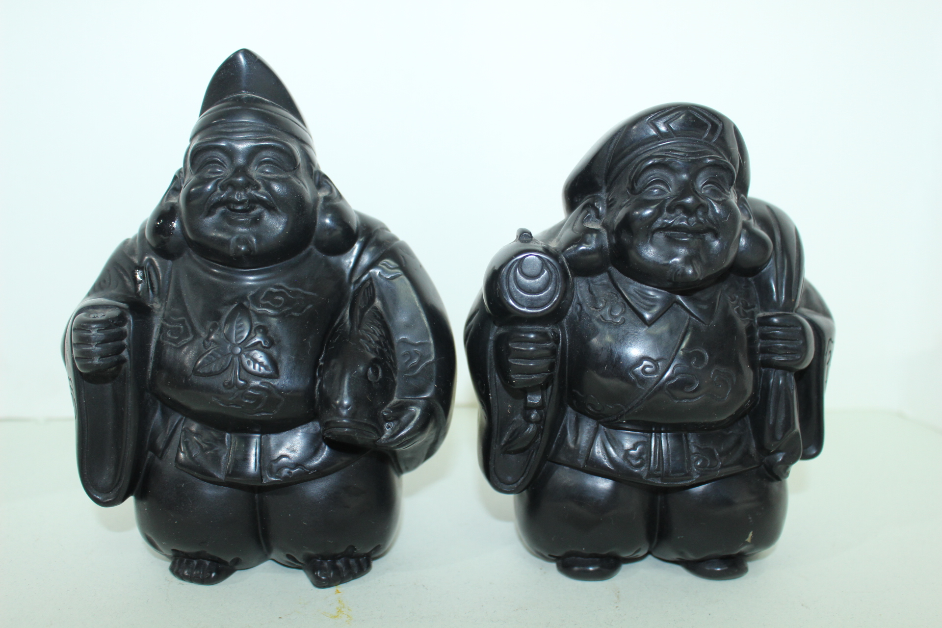 아지석 원석돌을 통으로 조각한 복신 2점