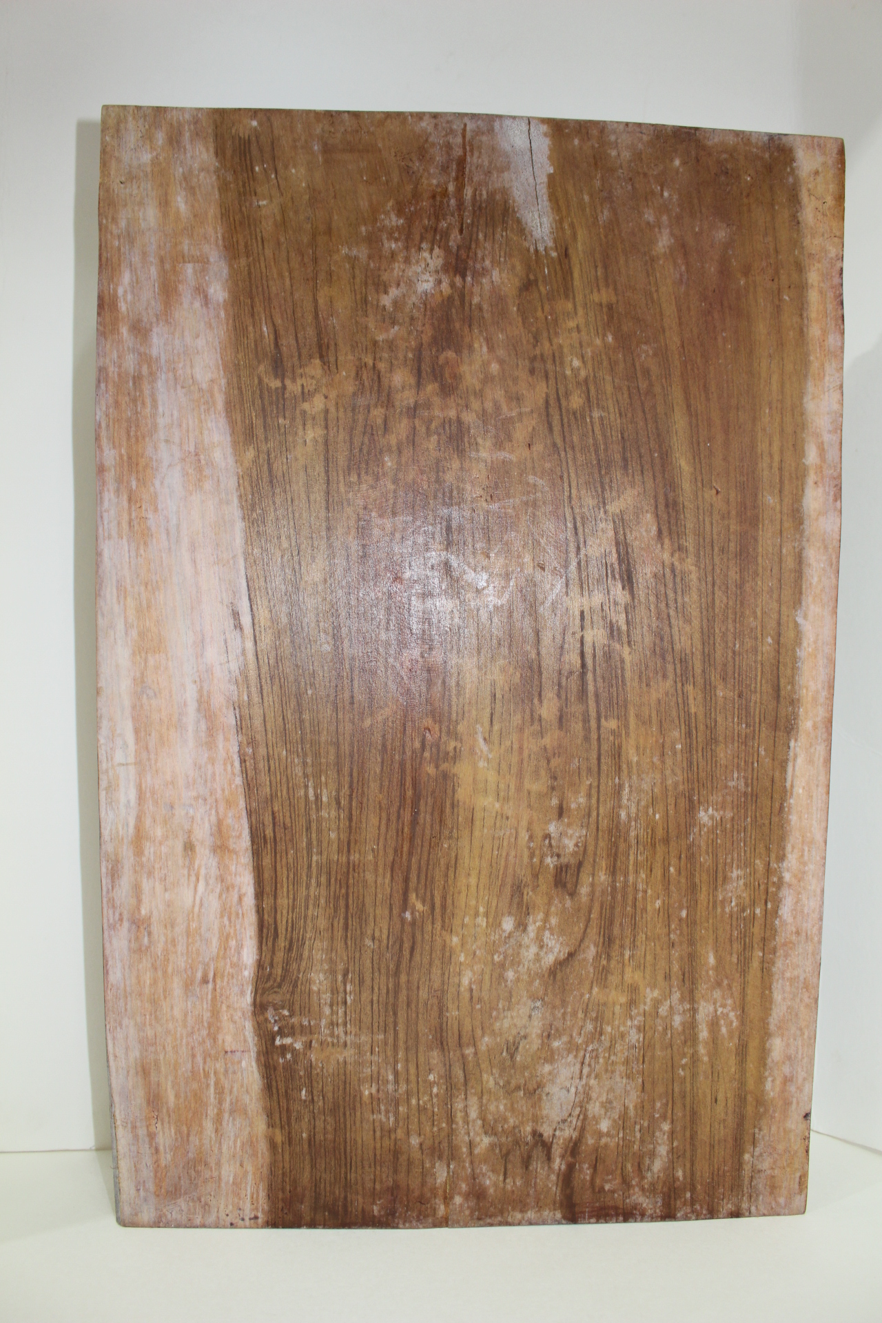 원목나무를 통으로 조각한 여인부조판