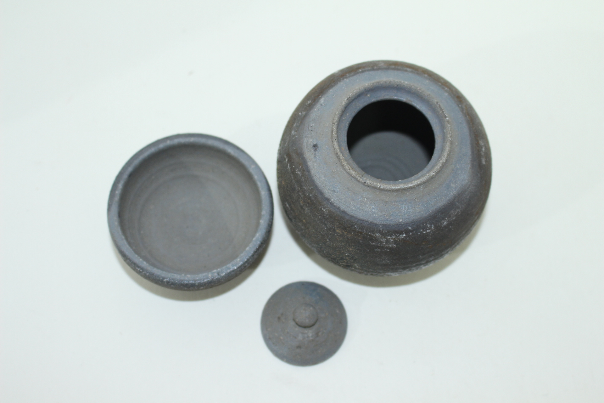 시가라끼 청자 차통