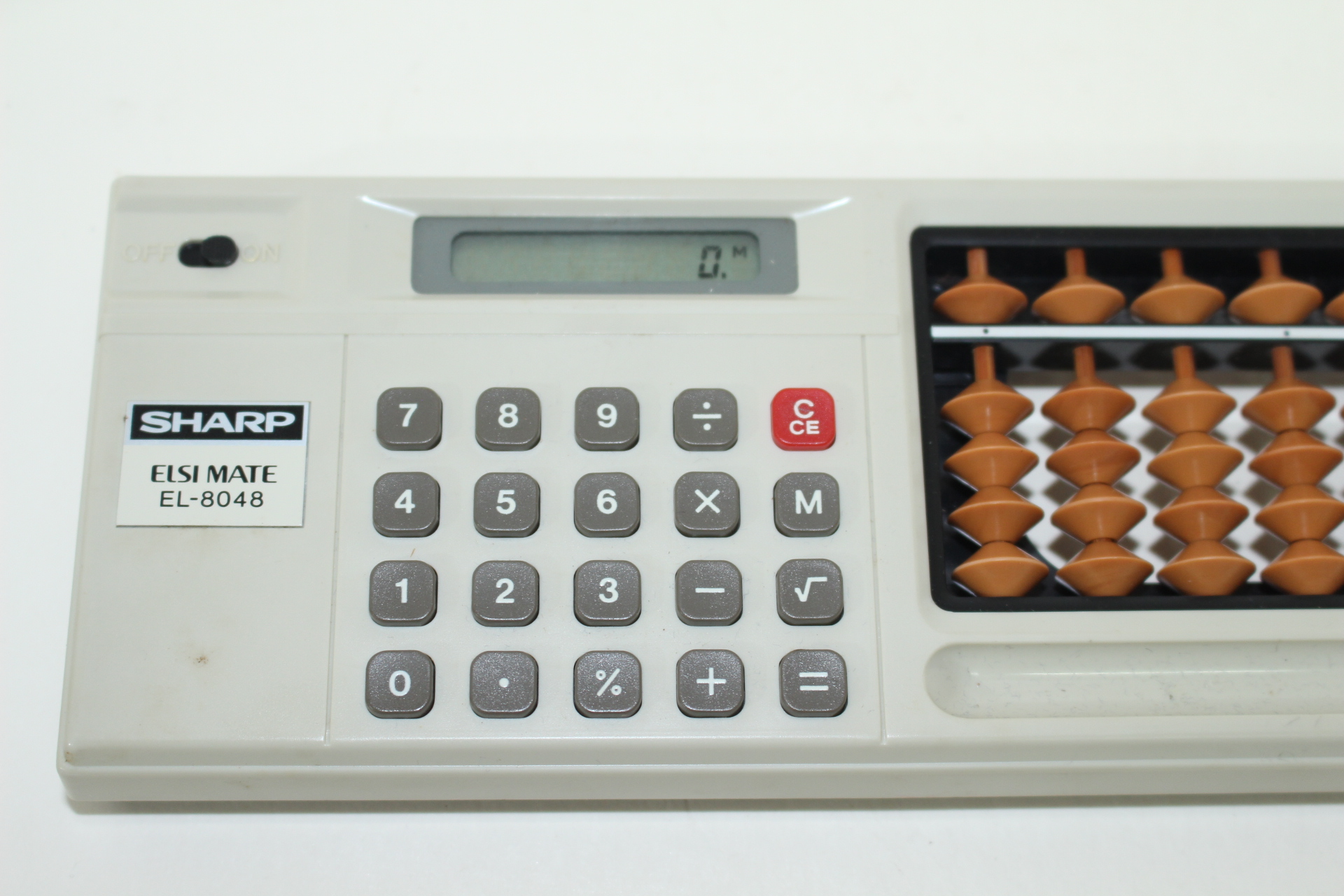 근대사 초창기샤프 일체형 계산기와 주판