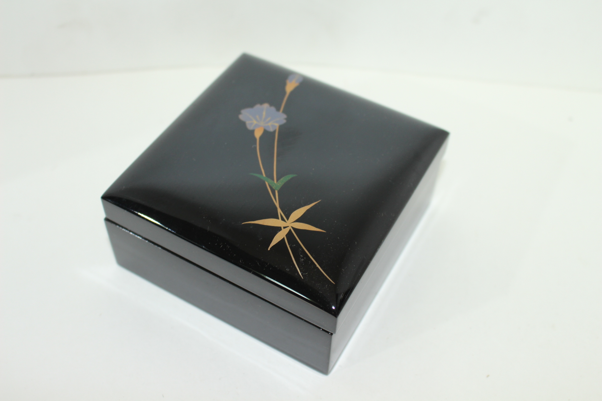 미사용 화문그림이 있는 사각합