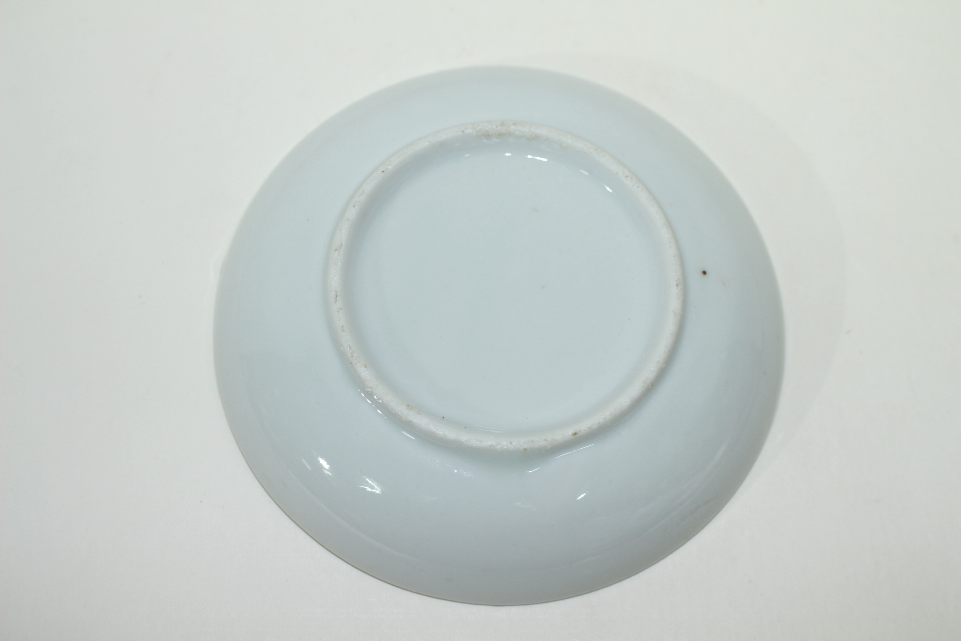 외사기 연대의 백자 금채토끼문 완 2점