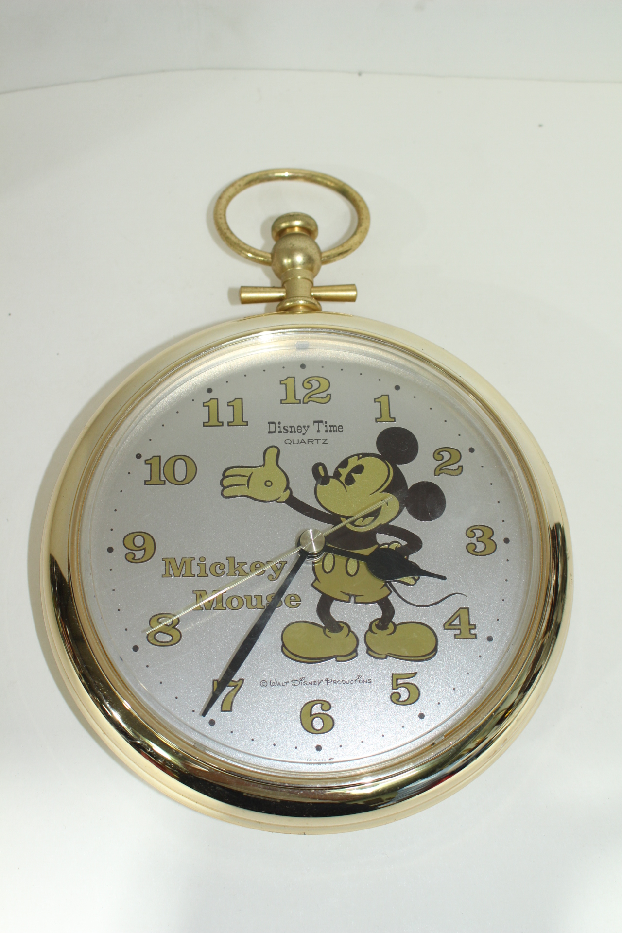 시간이 잘맞는 디즈니 미키마우스 시계