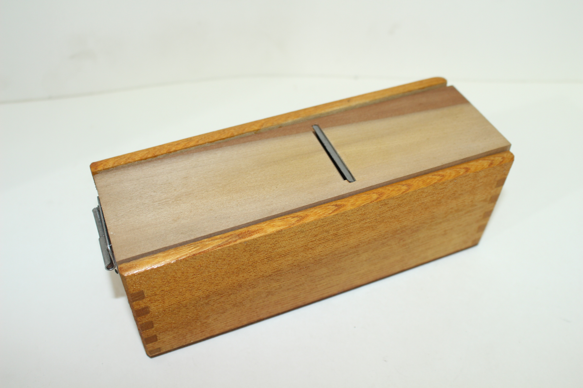 나무로된 미사용 대패