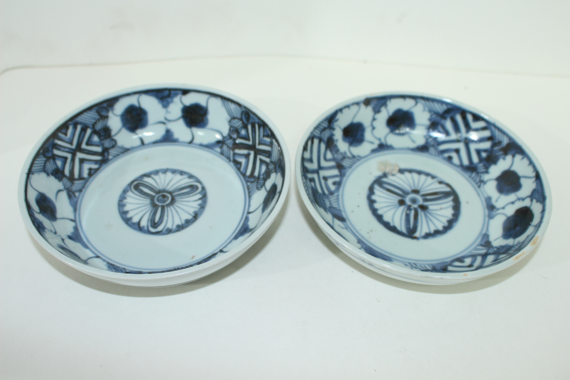 연대가좋은 청화백자화문 완 2점