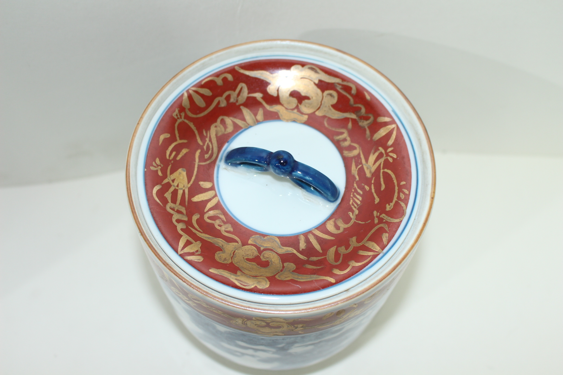 이마리 청화백자진사금채노송죽문 수통