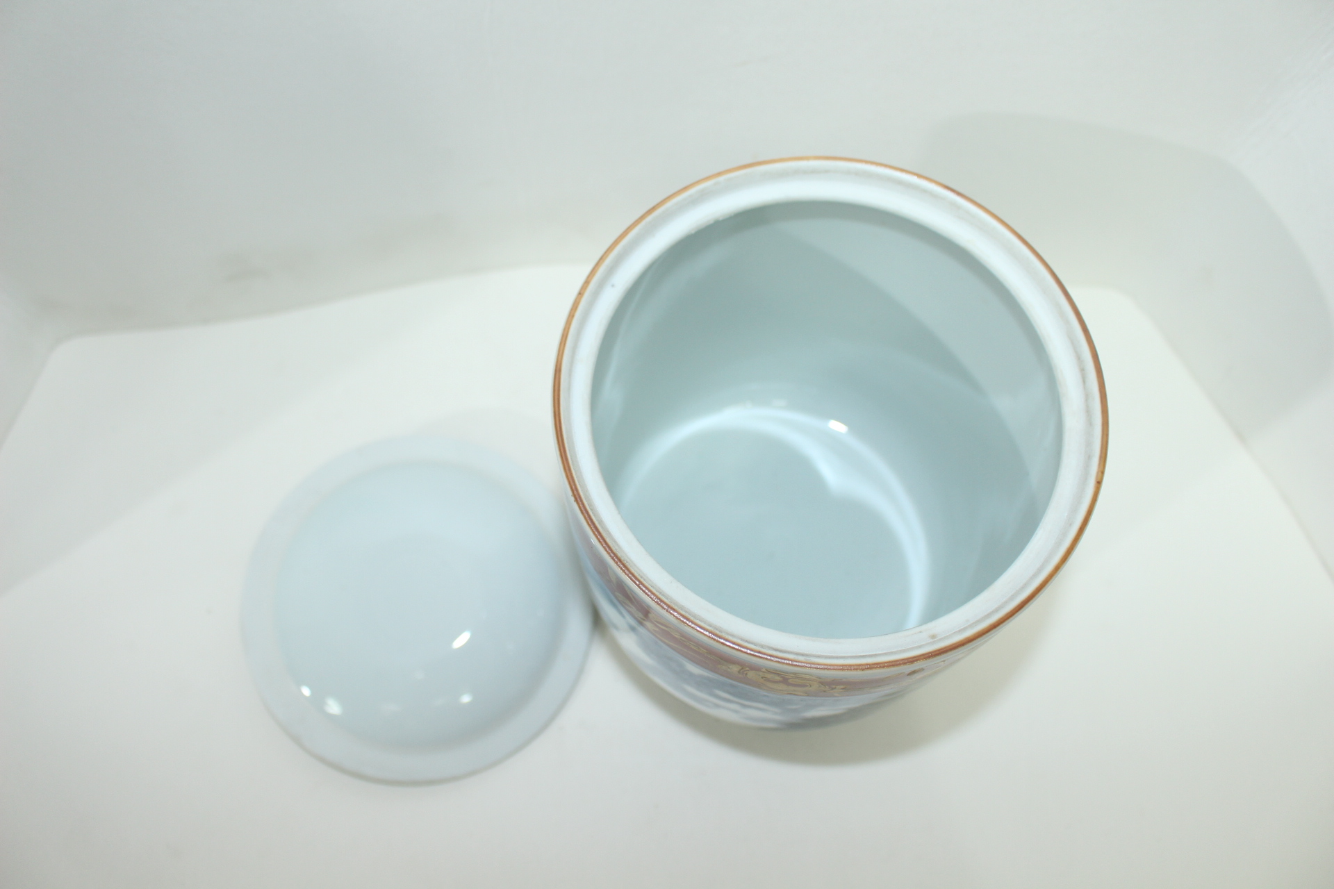 이마리 청화백자진사금채노송죽문 수통