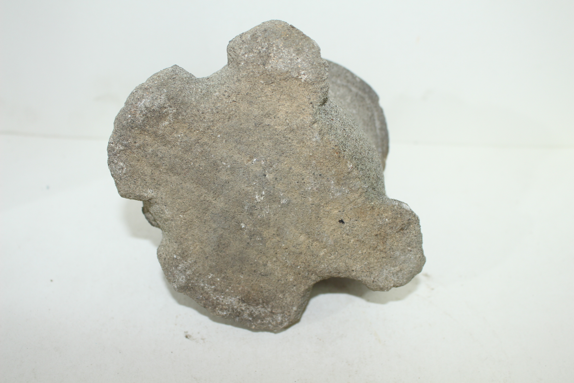 연대가좋은 돌로된 복두꺼비 조각상