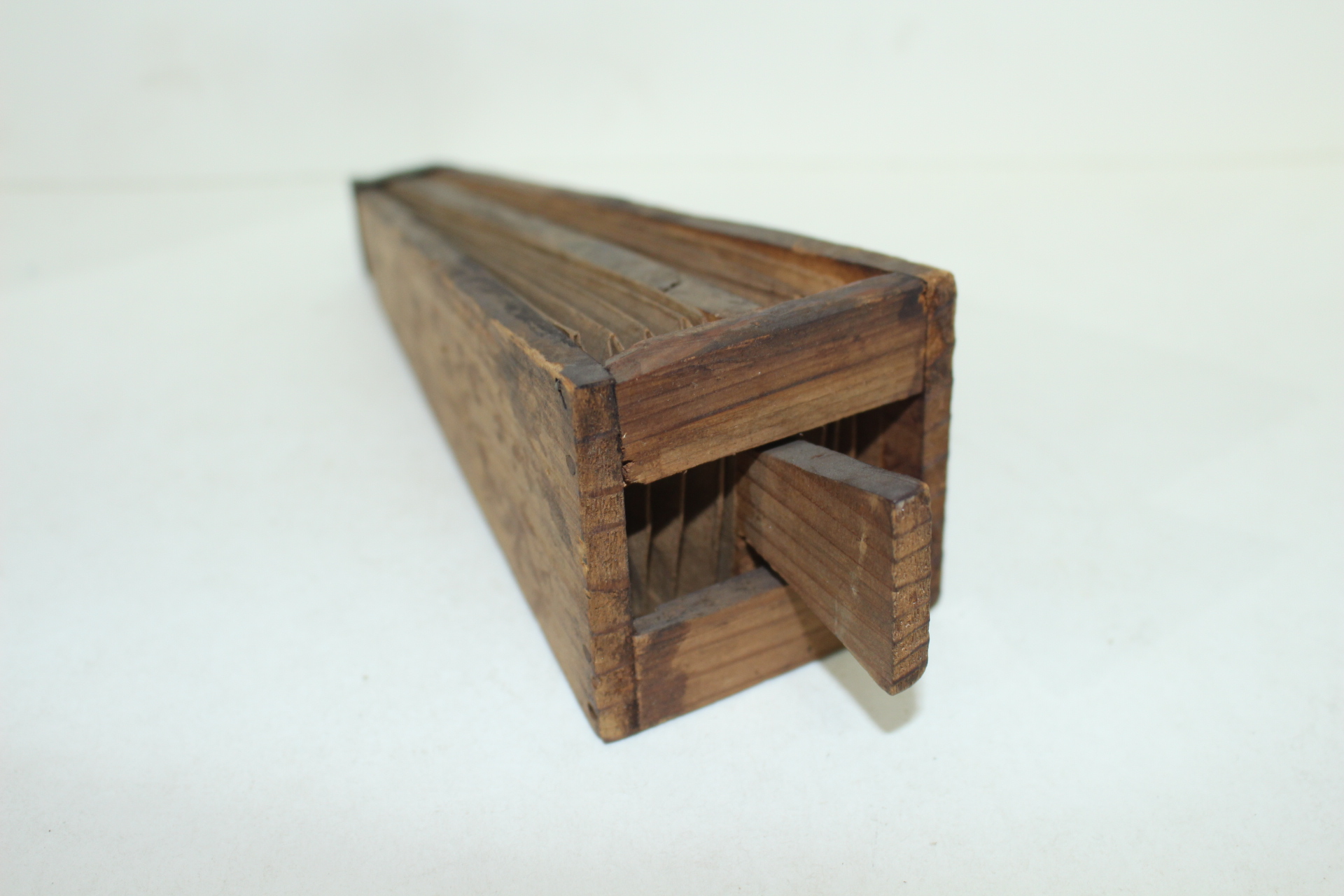 근대사 나무로된 특이한 모양의 손풍구