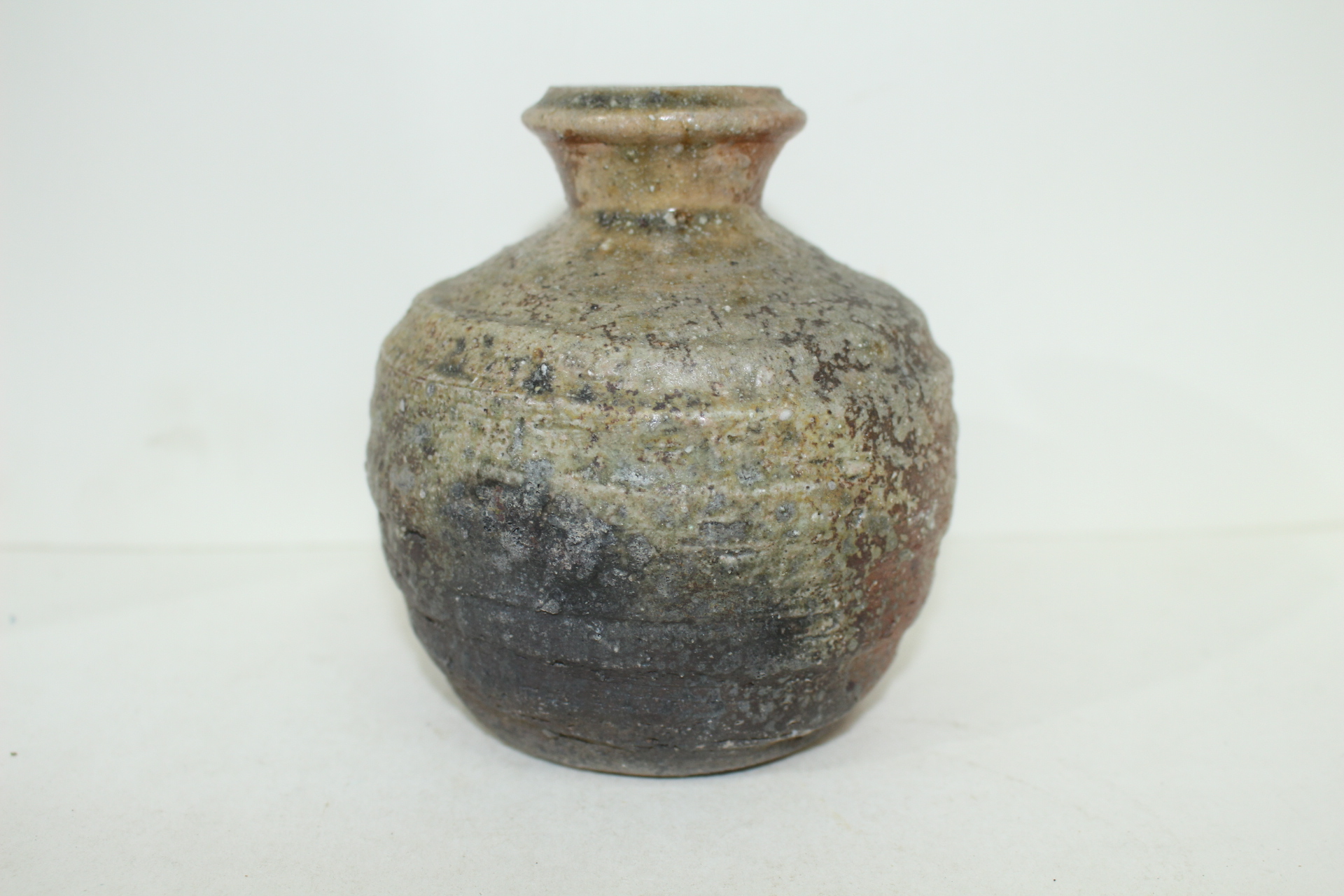 연대가좋은 시가라끼 청자 고리달린 호