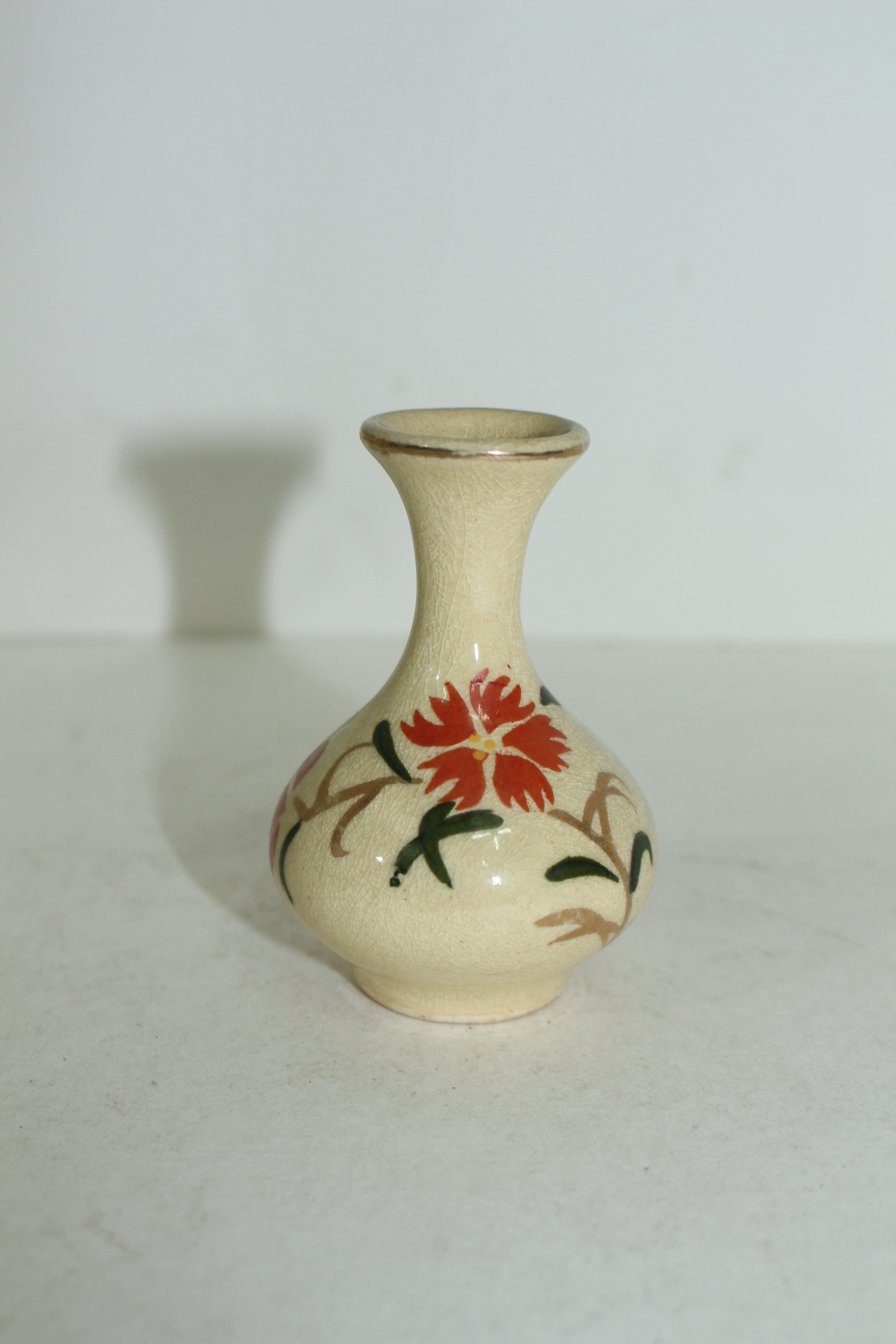 사스마 분청자진사금채화문 소호