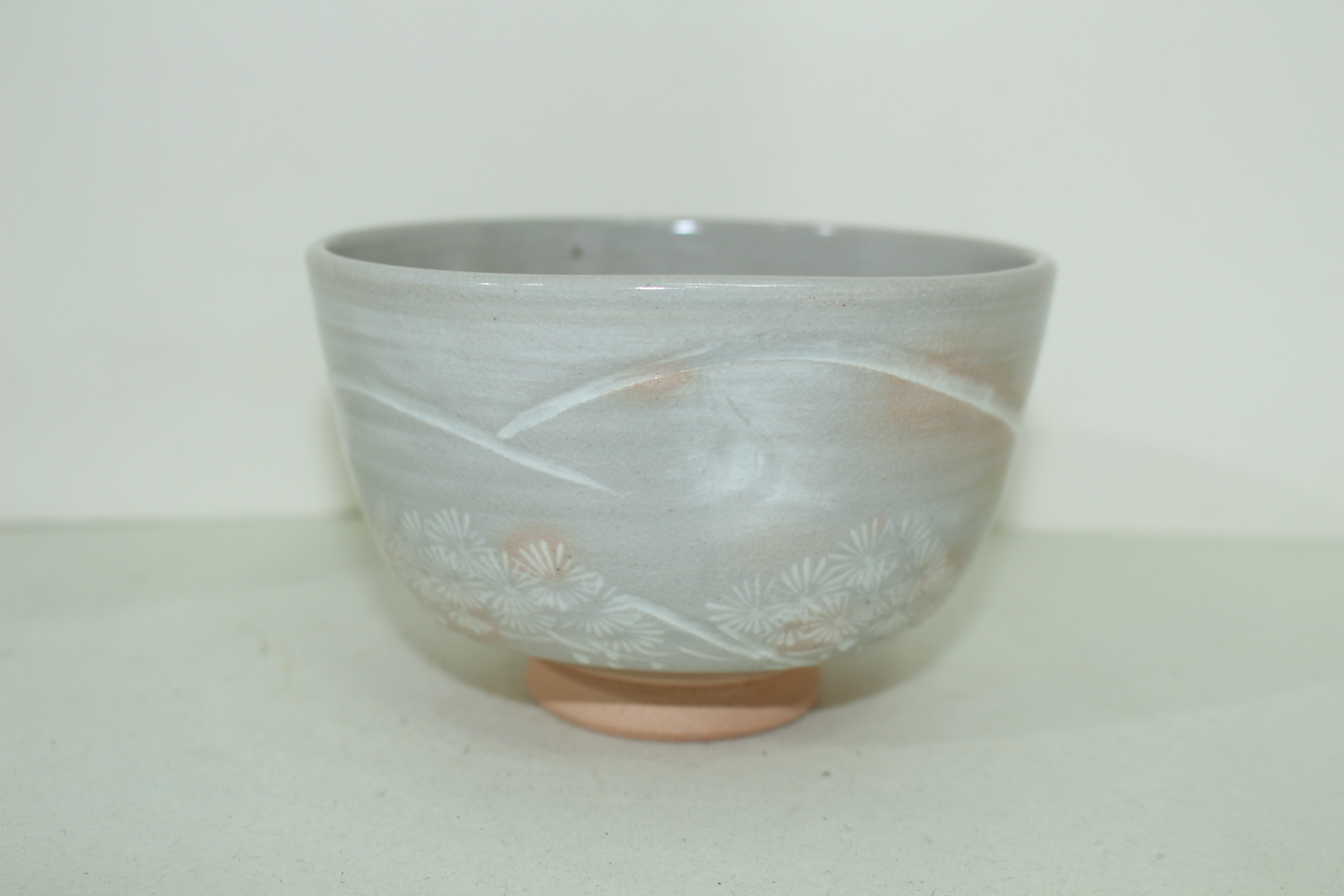 분청사기 음각노송화문 말찻잔