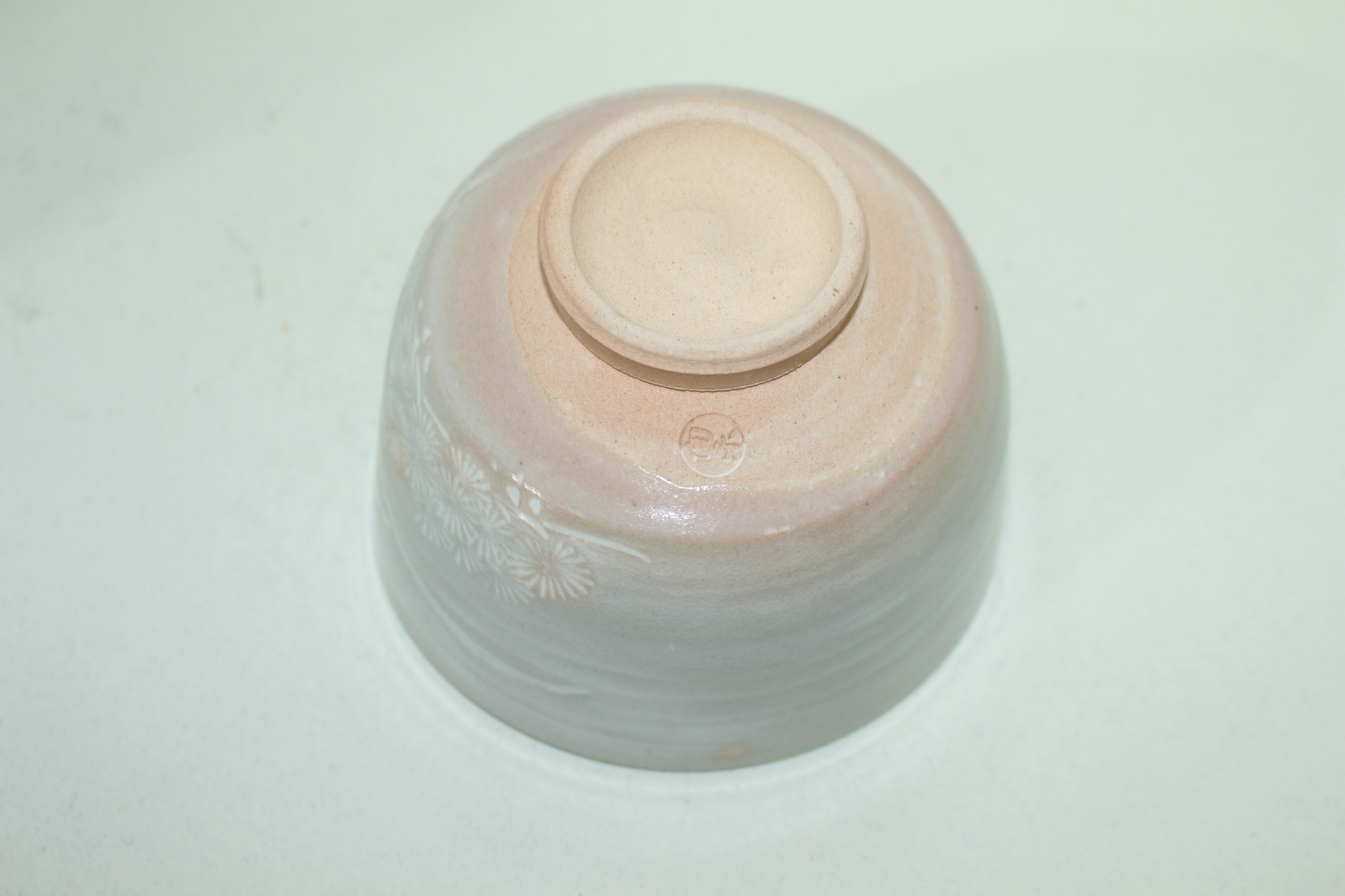 분청사기 음각노송화문 말찻잔