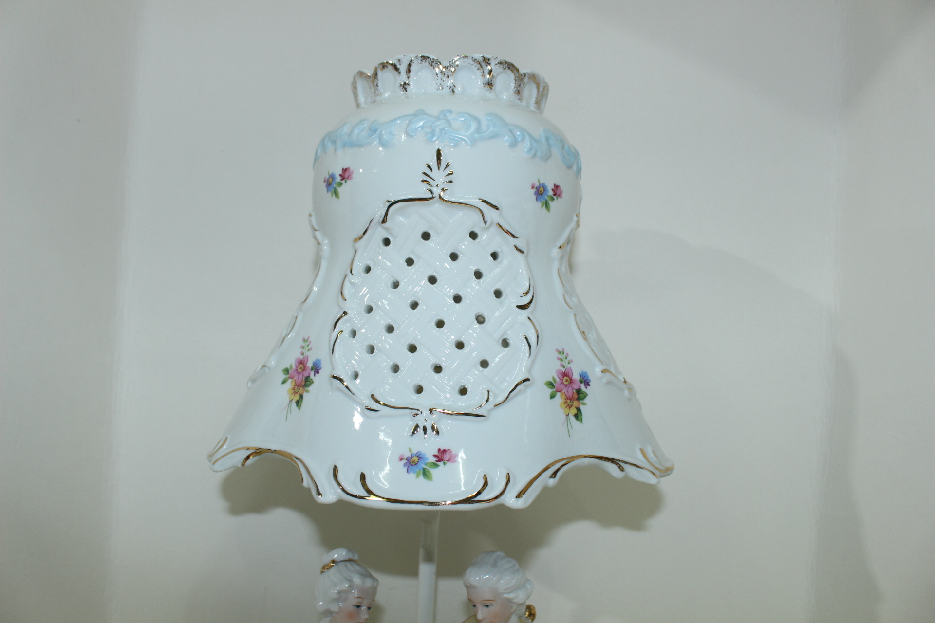 백자 도자기로된 남여인물상 등