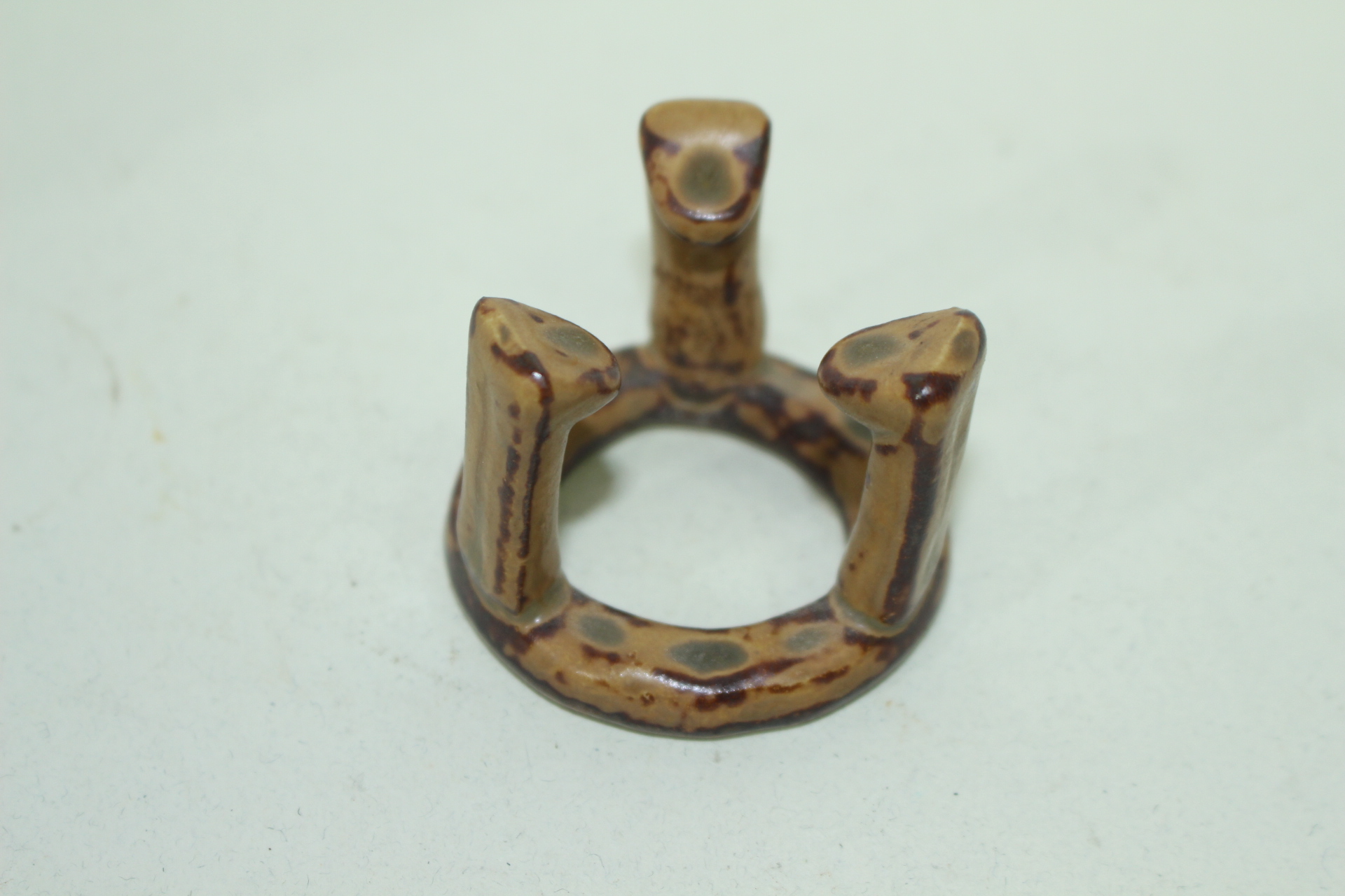 청자 삼발이 차도구