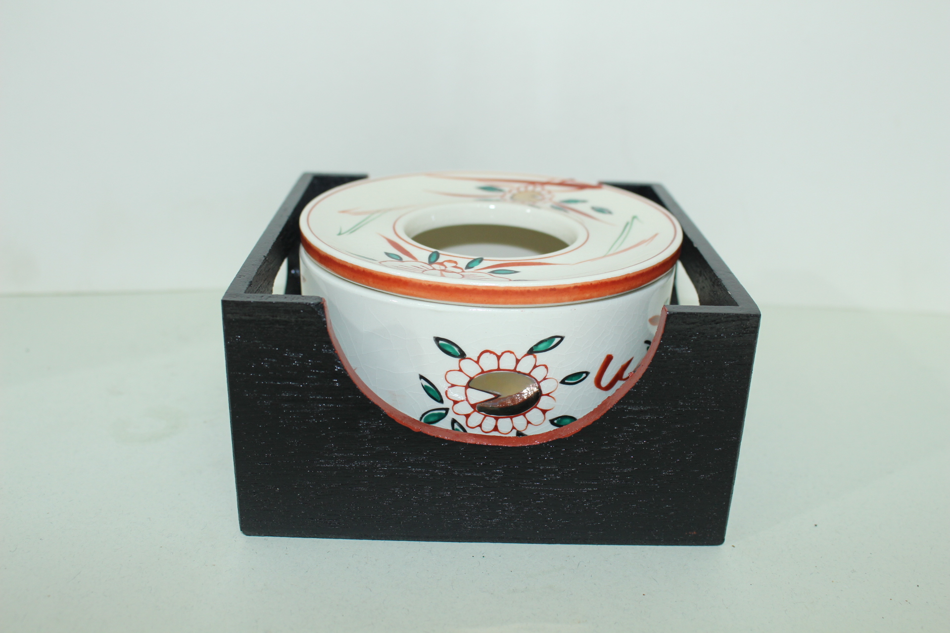 나무사각함에 분청자진사화문 퇴수기