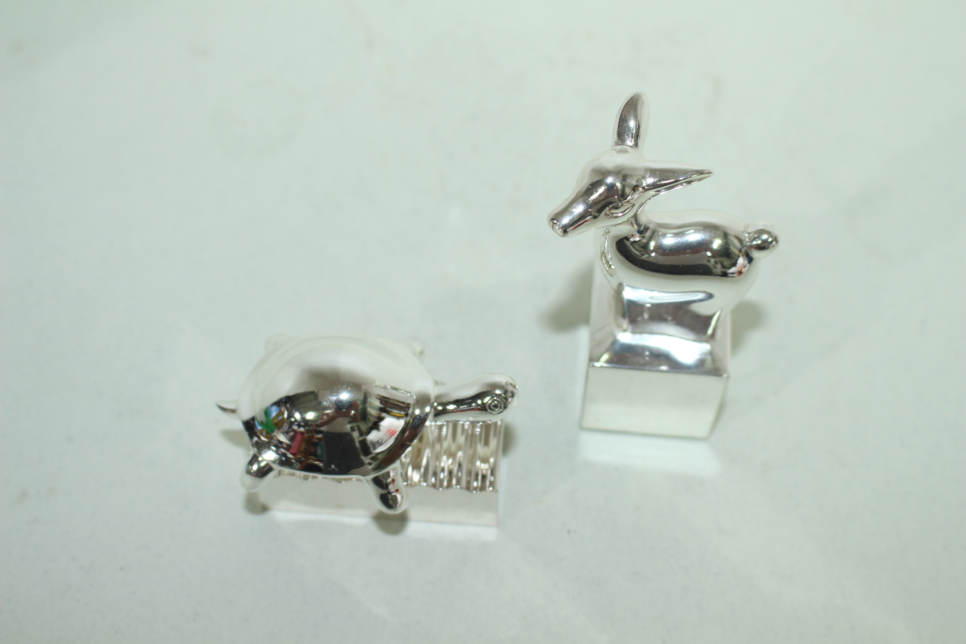 금속재질로된 거북이,사슴 문진