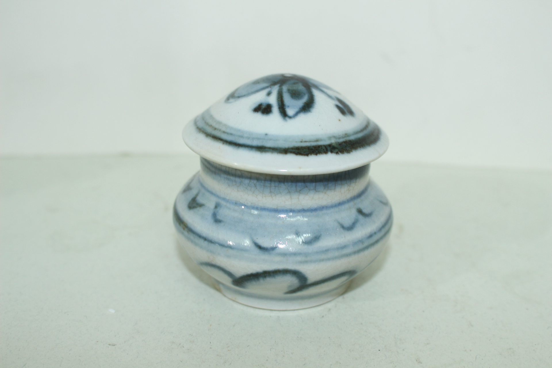 연대가좋은 청화백자 화문 합