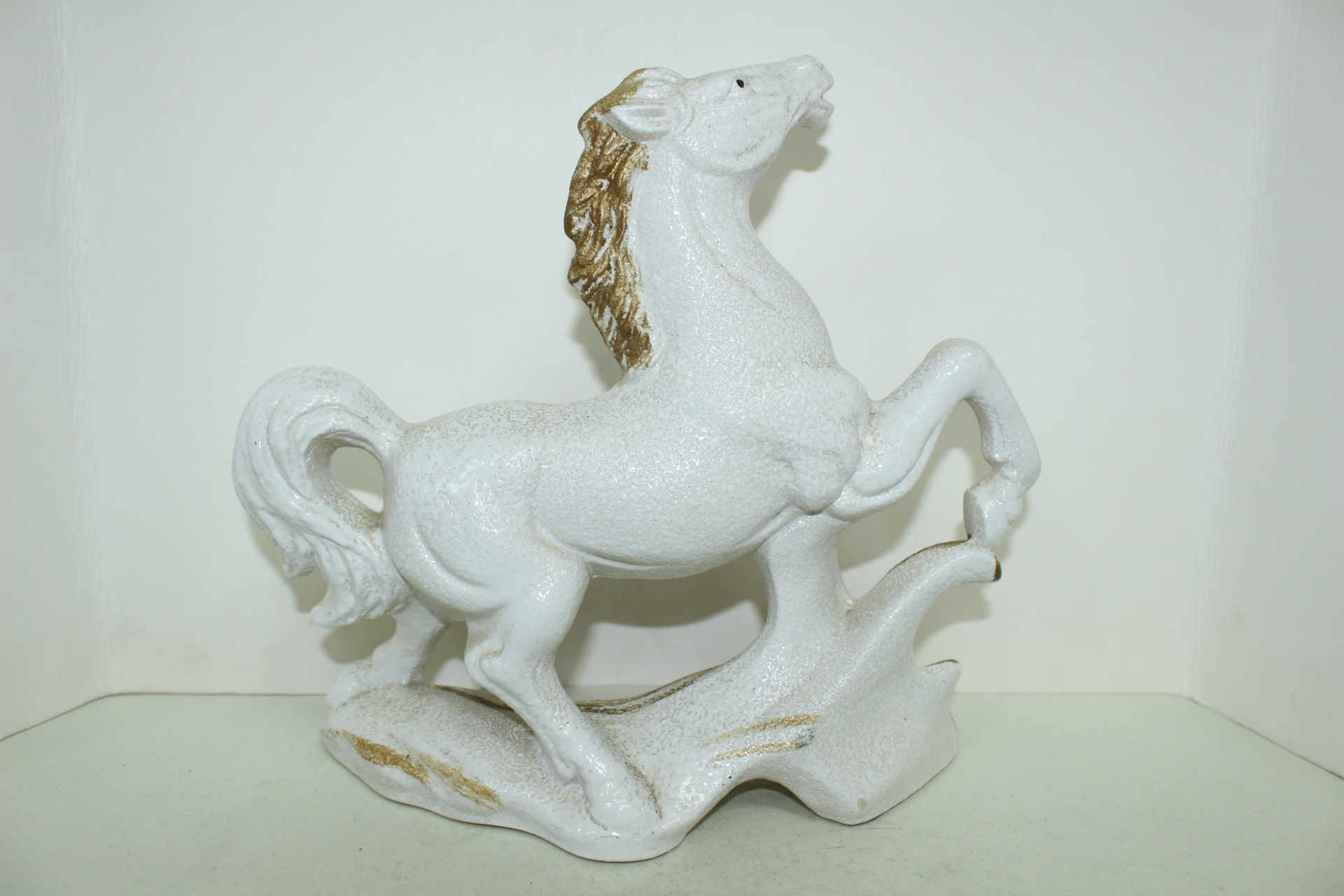 청자 도자기 말 조각상