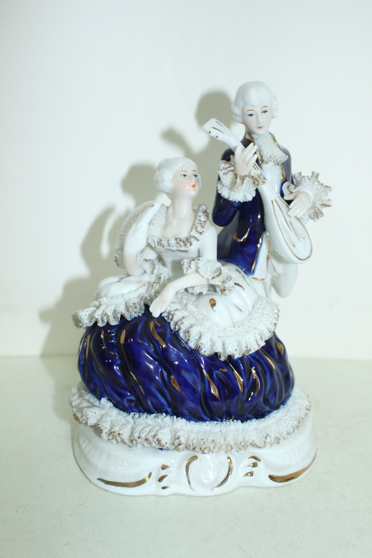 청화백자 유럽풍 남여 조각상