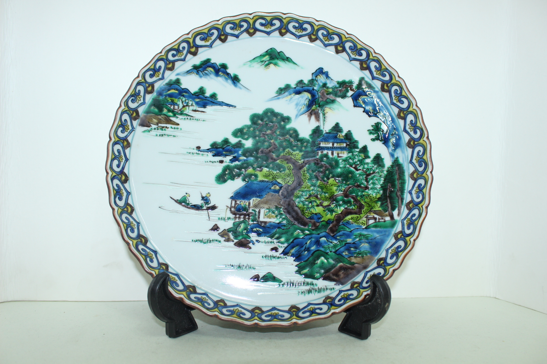 구다니 청화백자산수문 화형대완