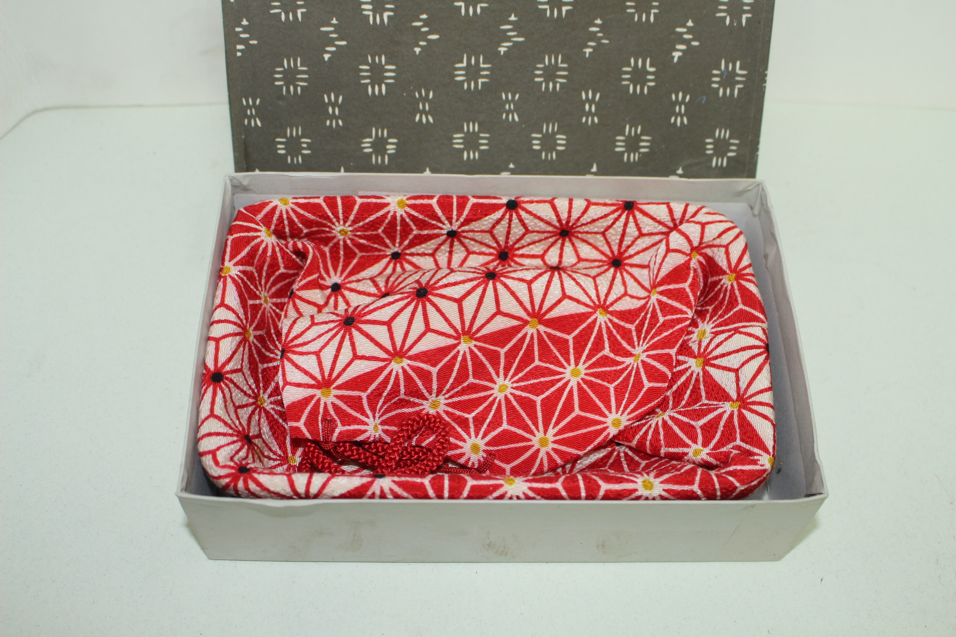 대나무와 천으로된 미사용 차도구함