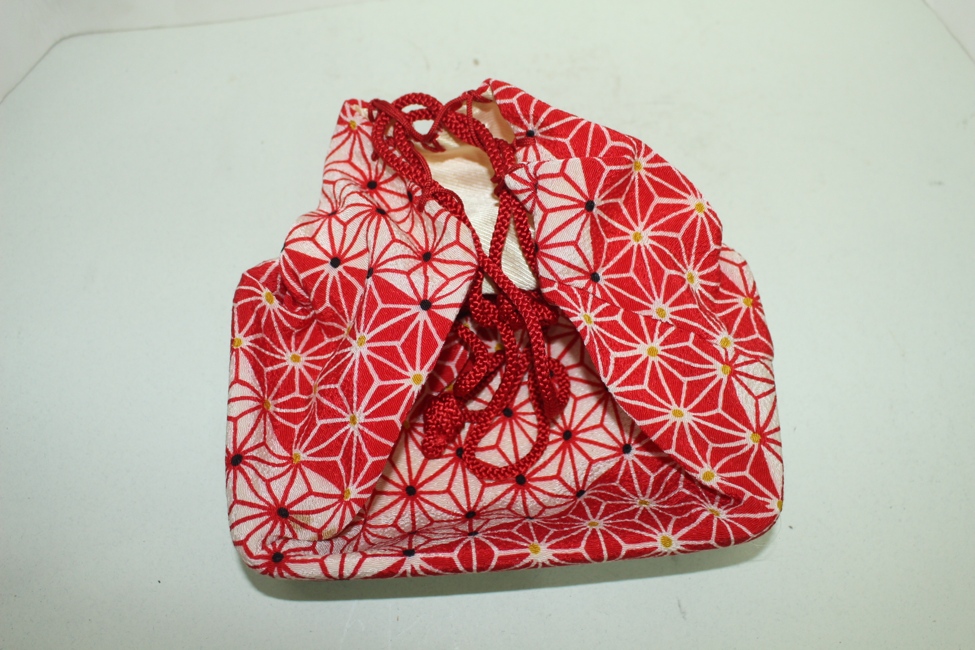 대나무와 천으로된 미사용 차도구함