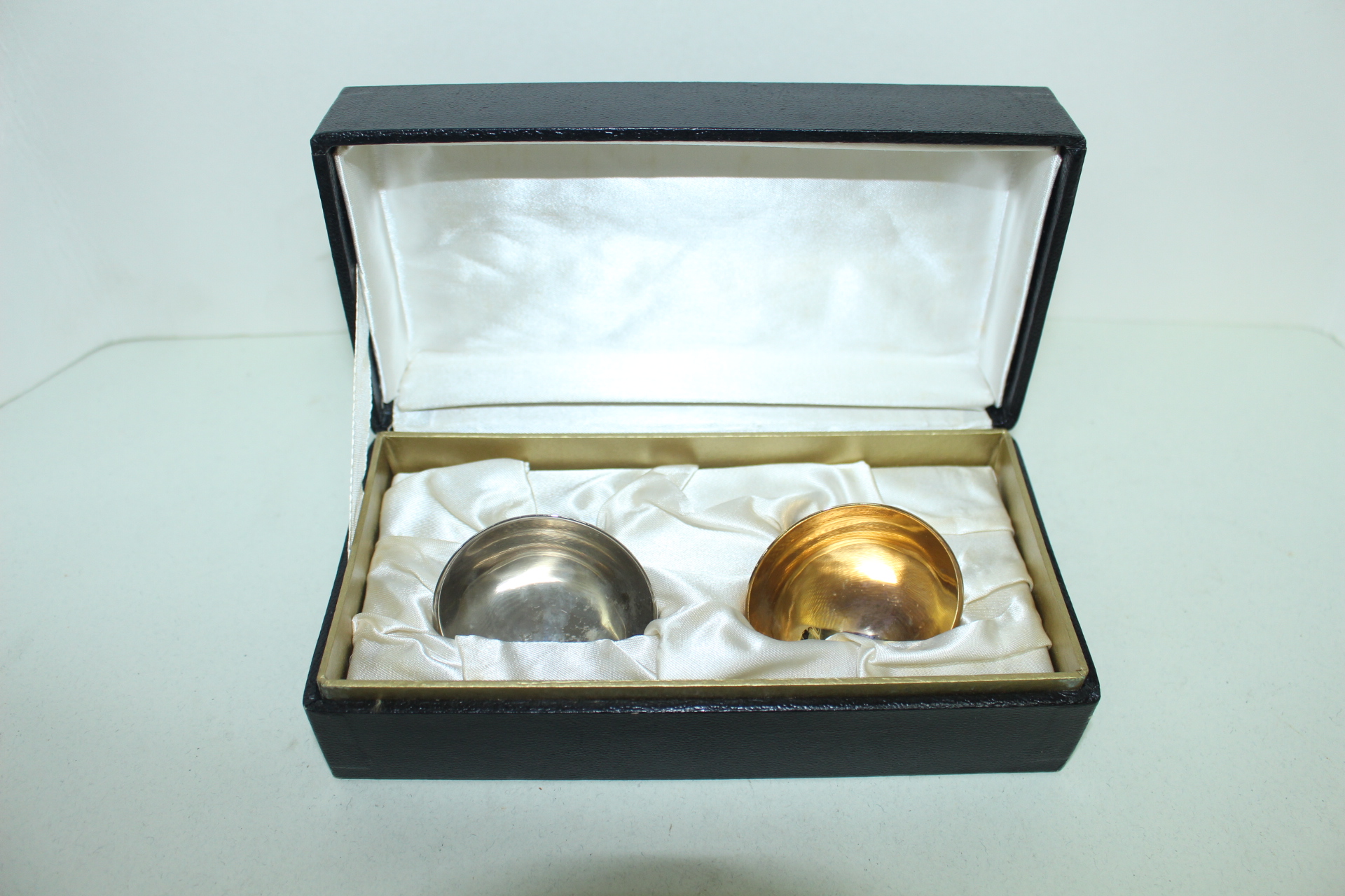 청동에 금은도금된 잔 셋트