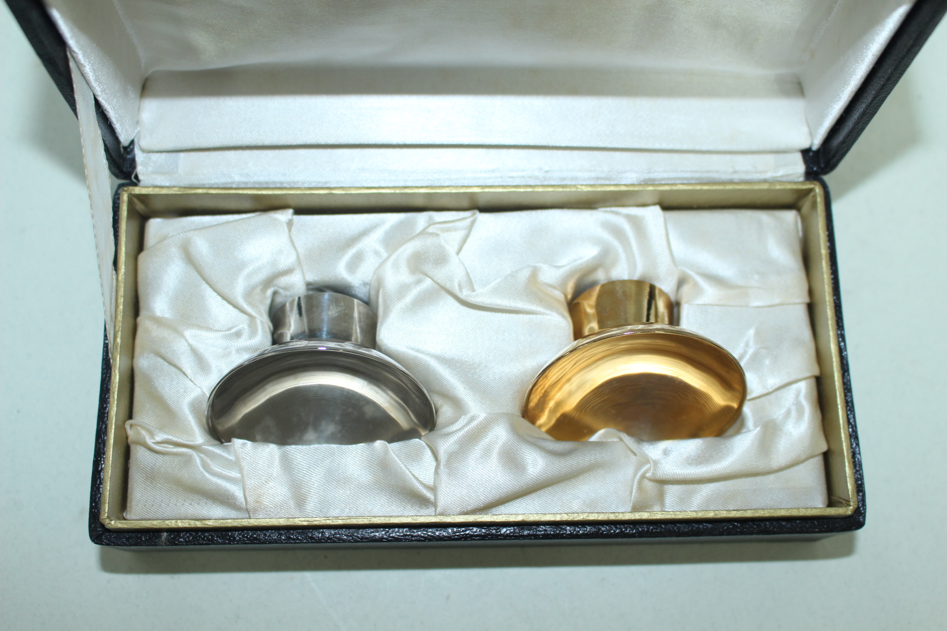 청동에 금은도금된 잔 셋트