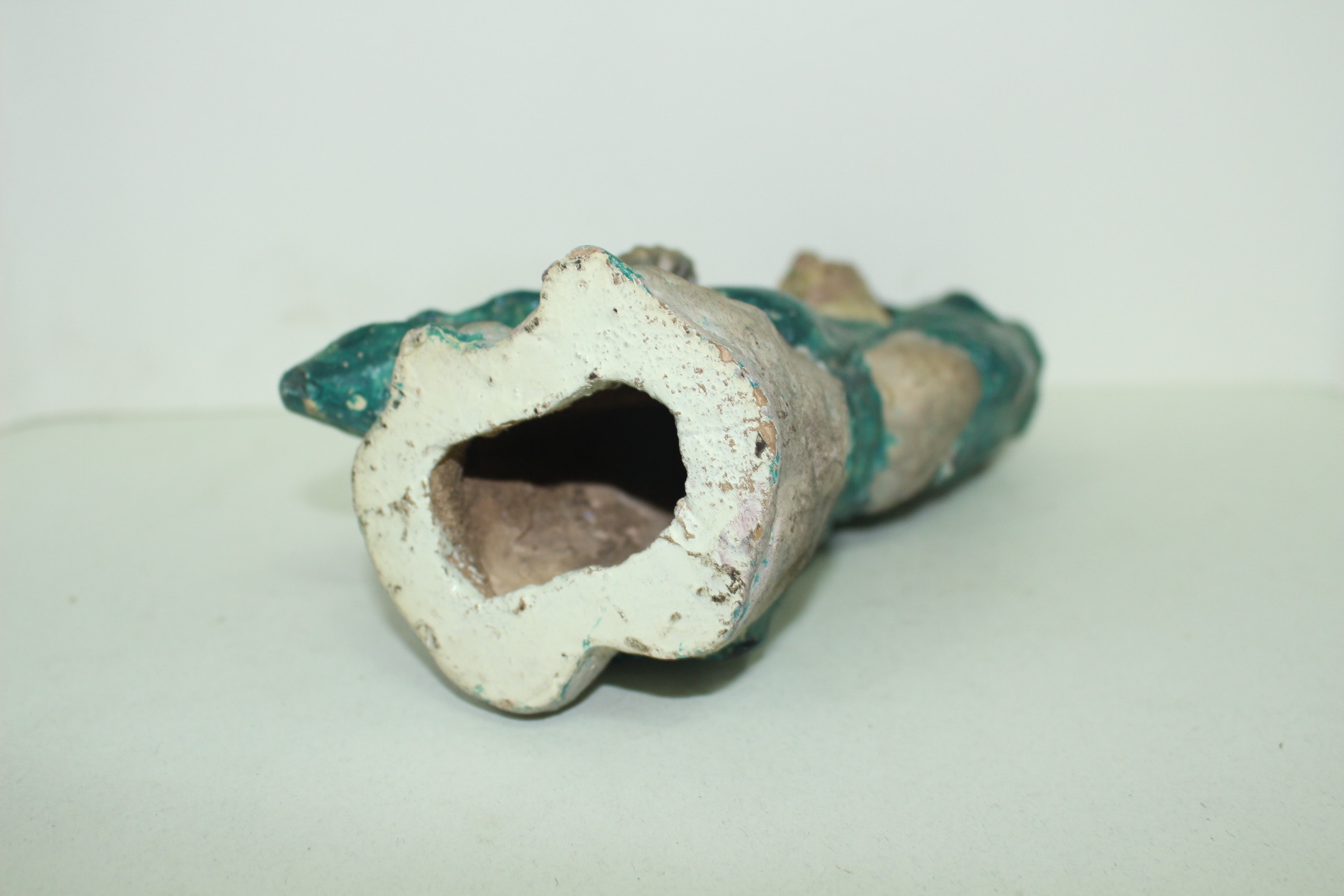 연대가좋은 청자도자기 인물 조각상