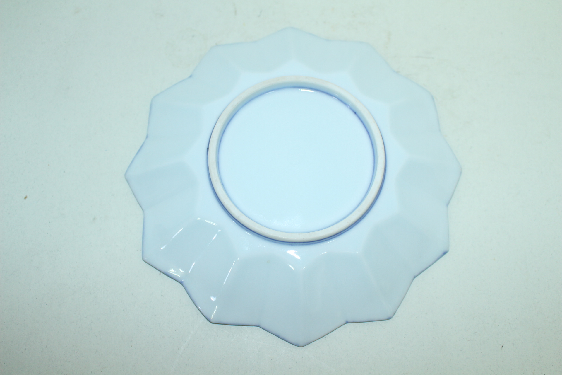 연대가좋은 청화백자 각진추상화문 완