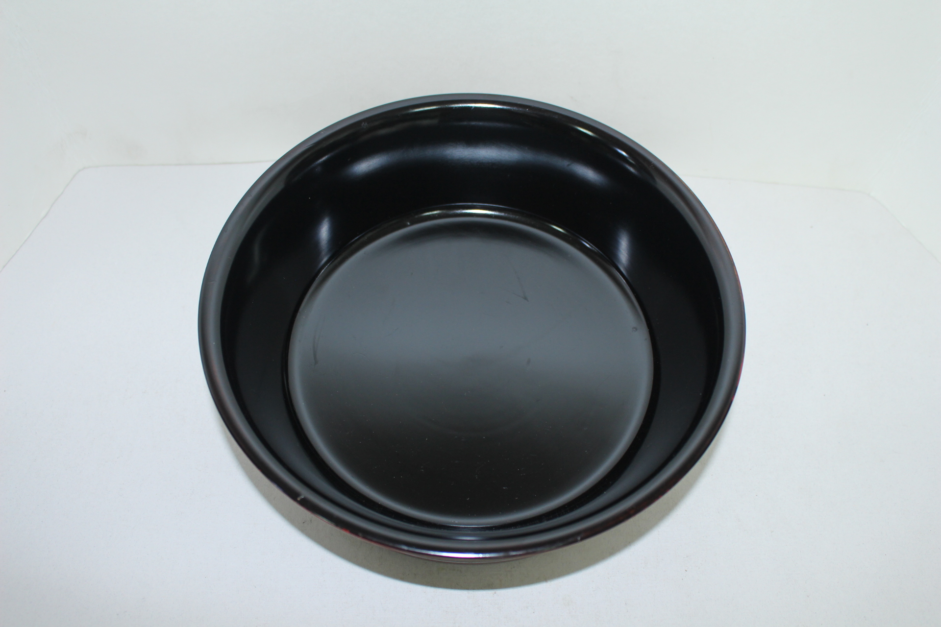 대형크기의 원목나무에 옷칠이된 나무반