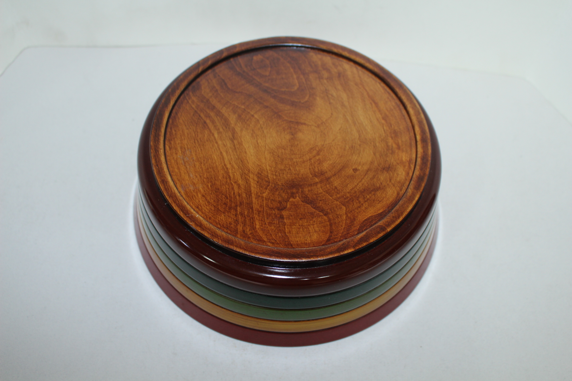 대형크기의 원목나무에 옷칠이된 나무반