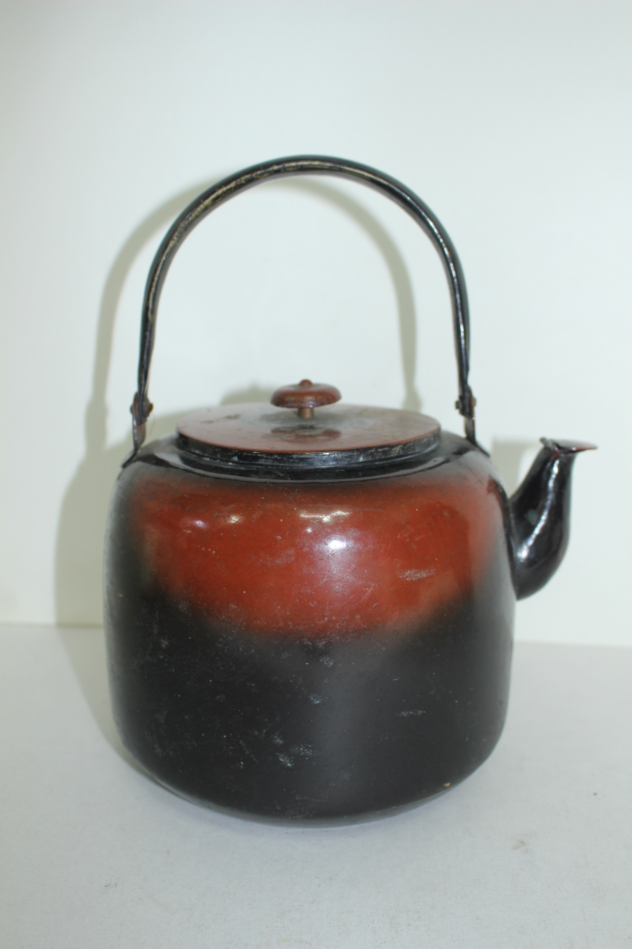 동으로 된 주자