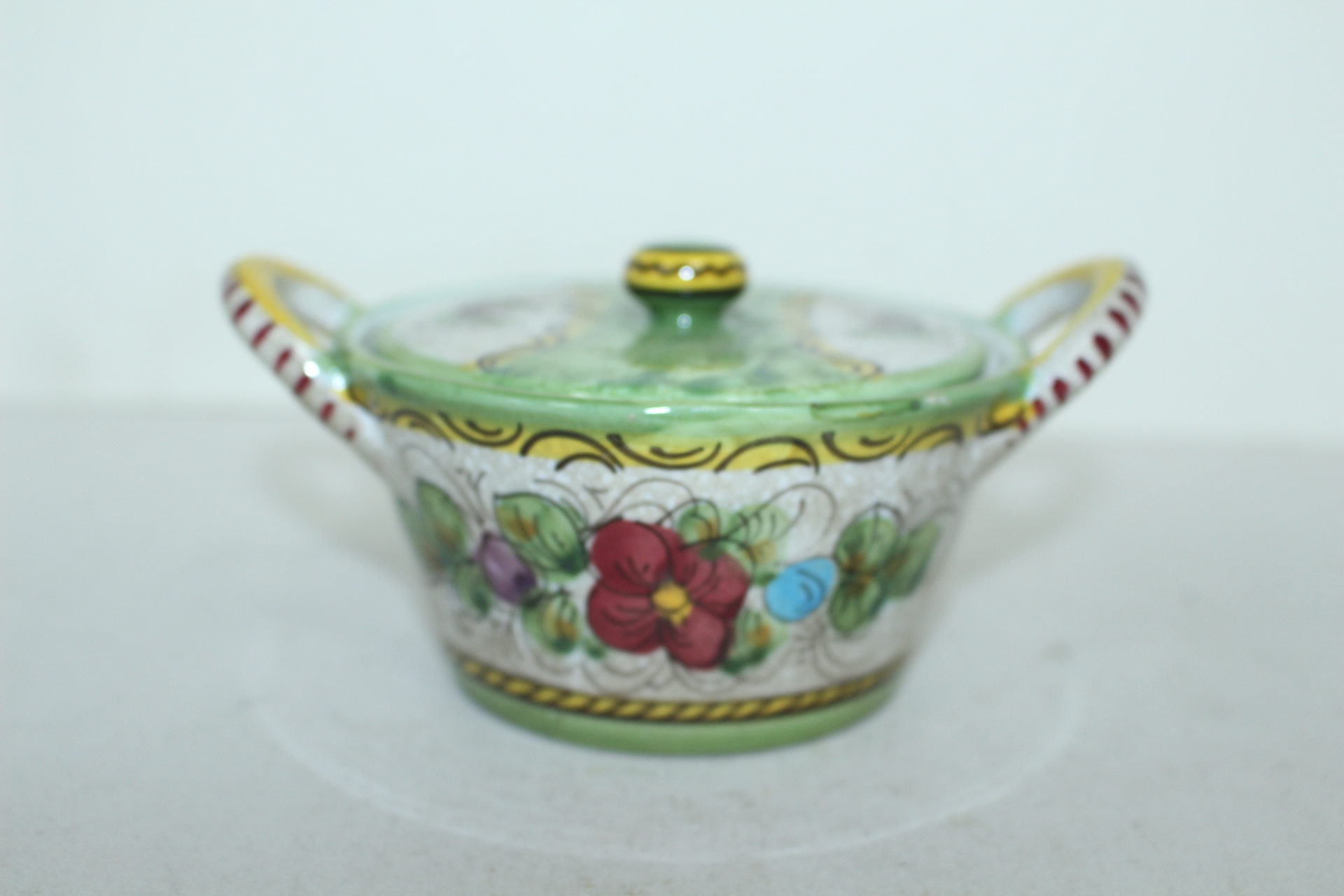 이태리산 분청자 진사화문 합