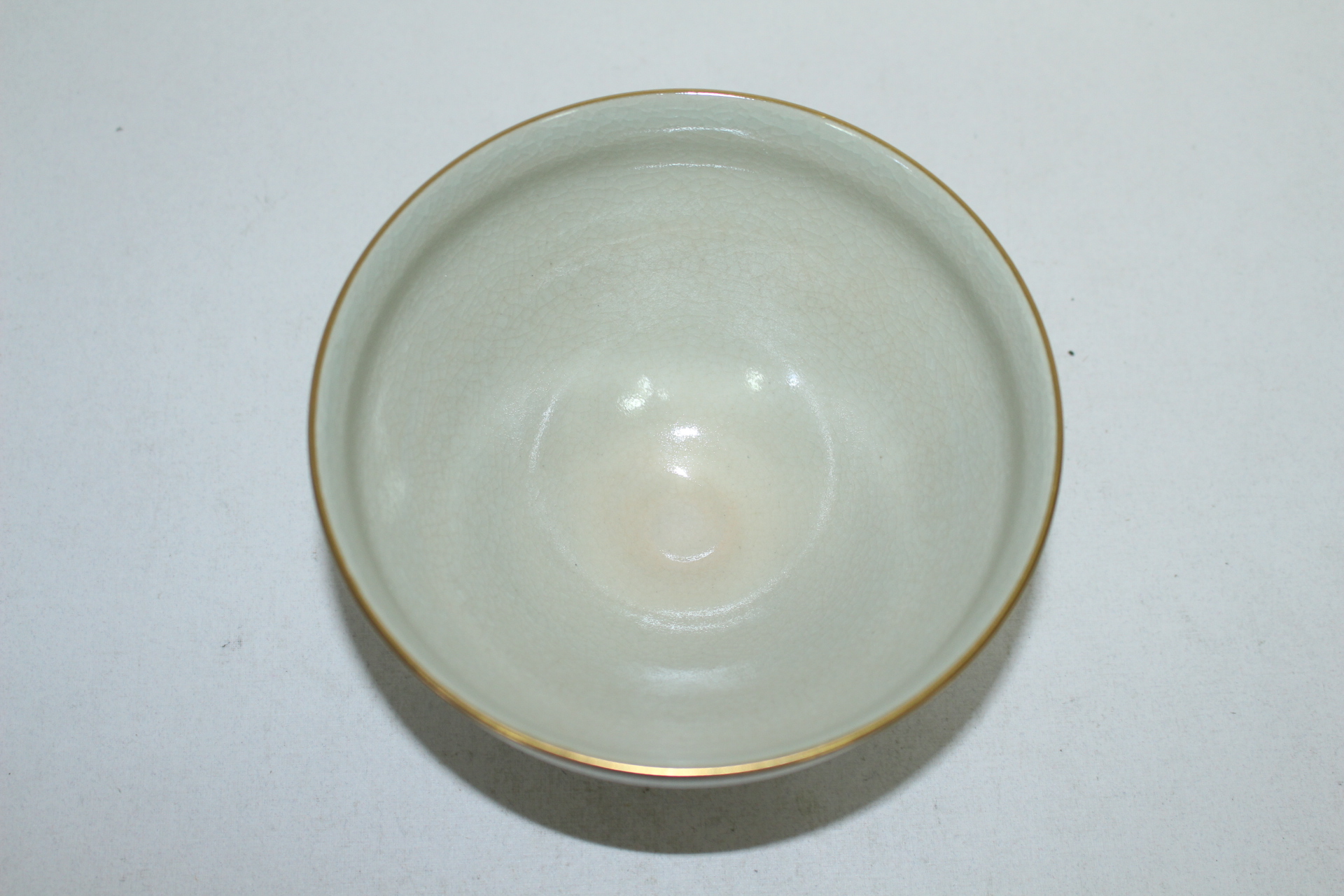 청자 백화문 금채 말찻잔